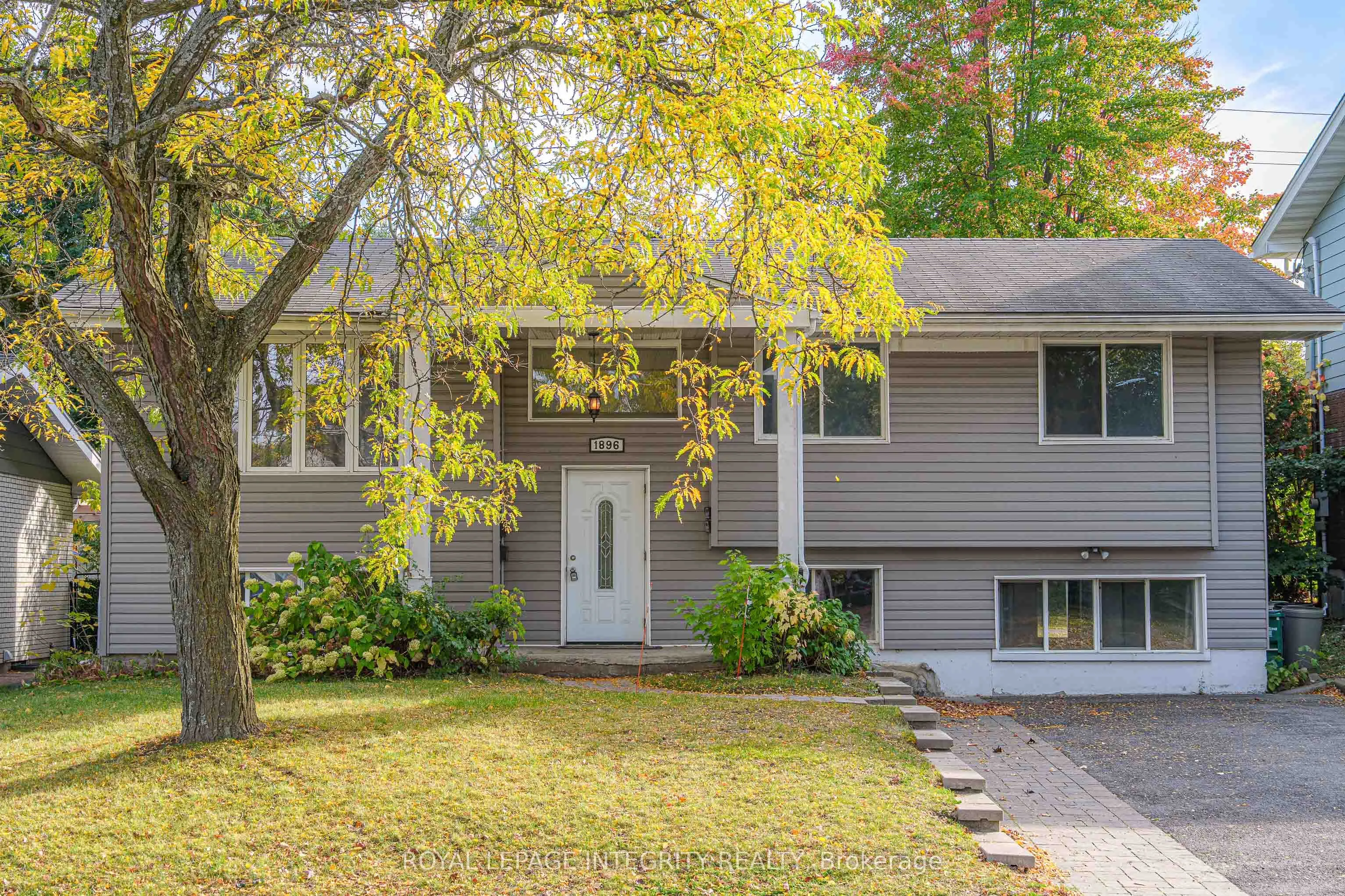 1896 Featherston Drive, #Unit B