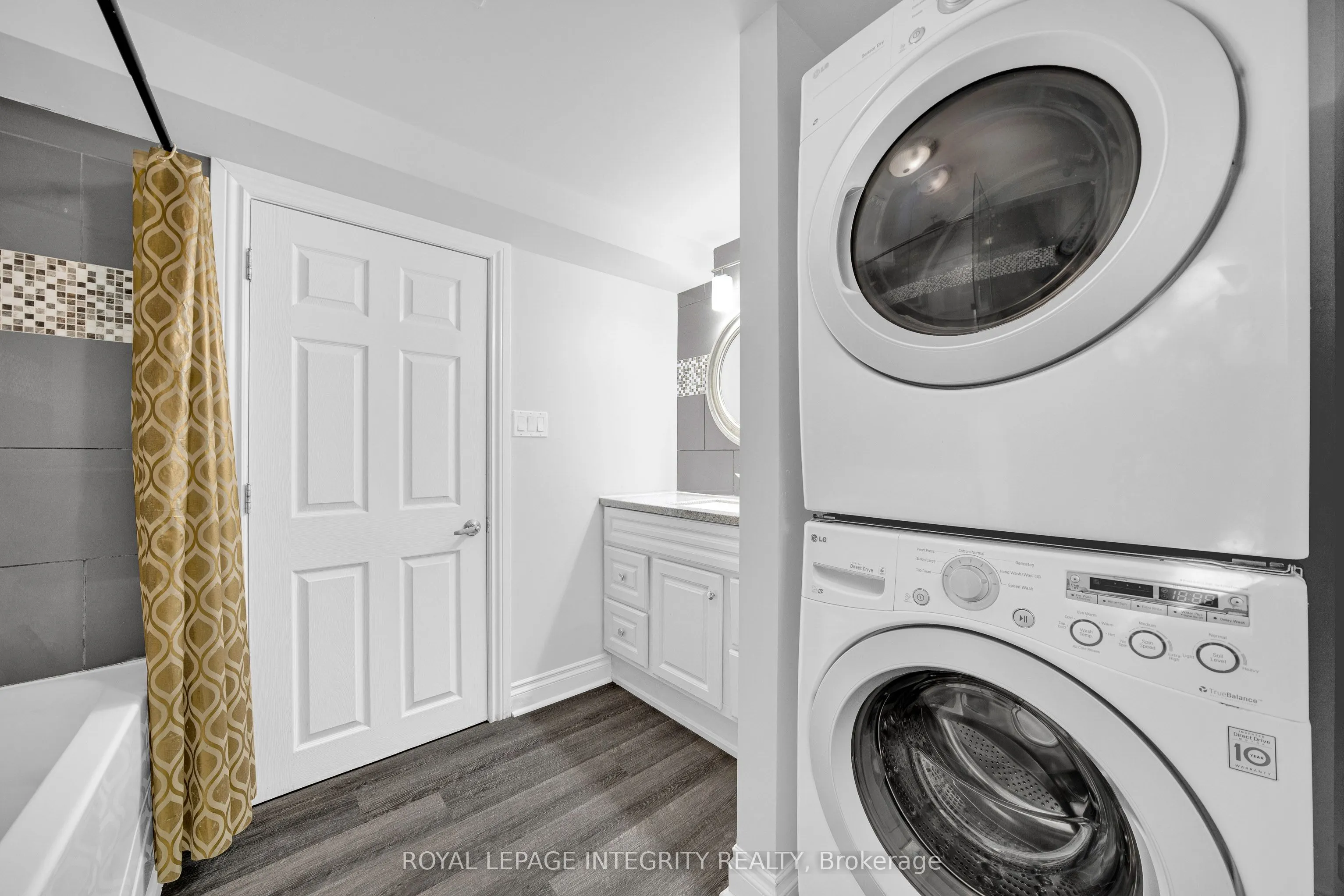 1896 Featherston Drive, #Unit B