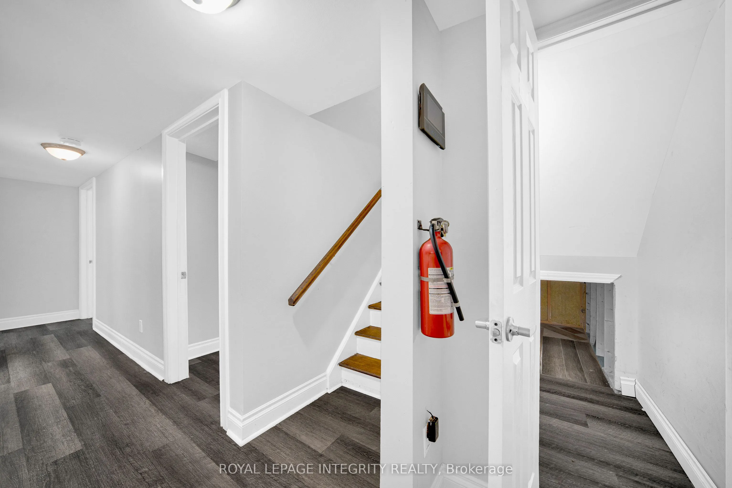 1896 Featherston Drive, #Unit B