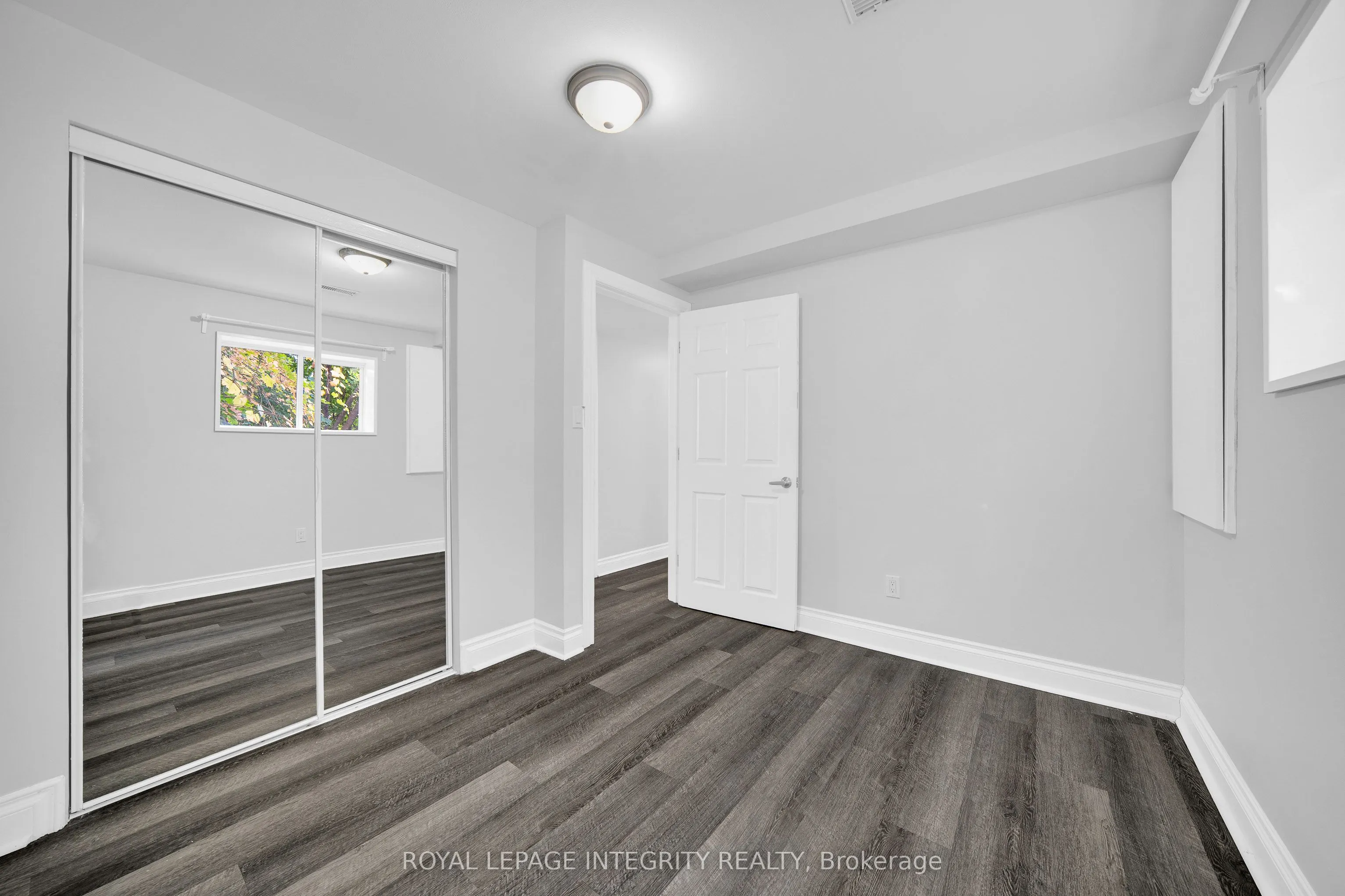 1896 Featherston Drive, #Unit B