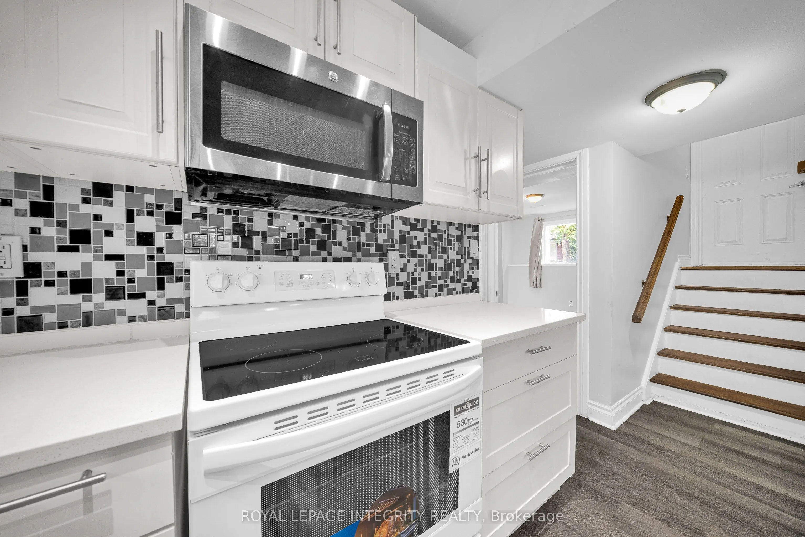 1896 Featherston Drive, #Unit B