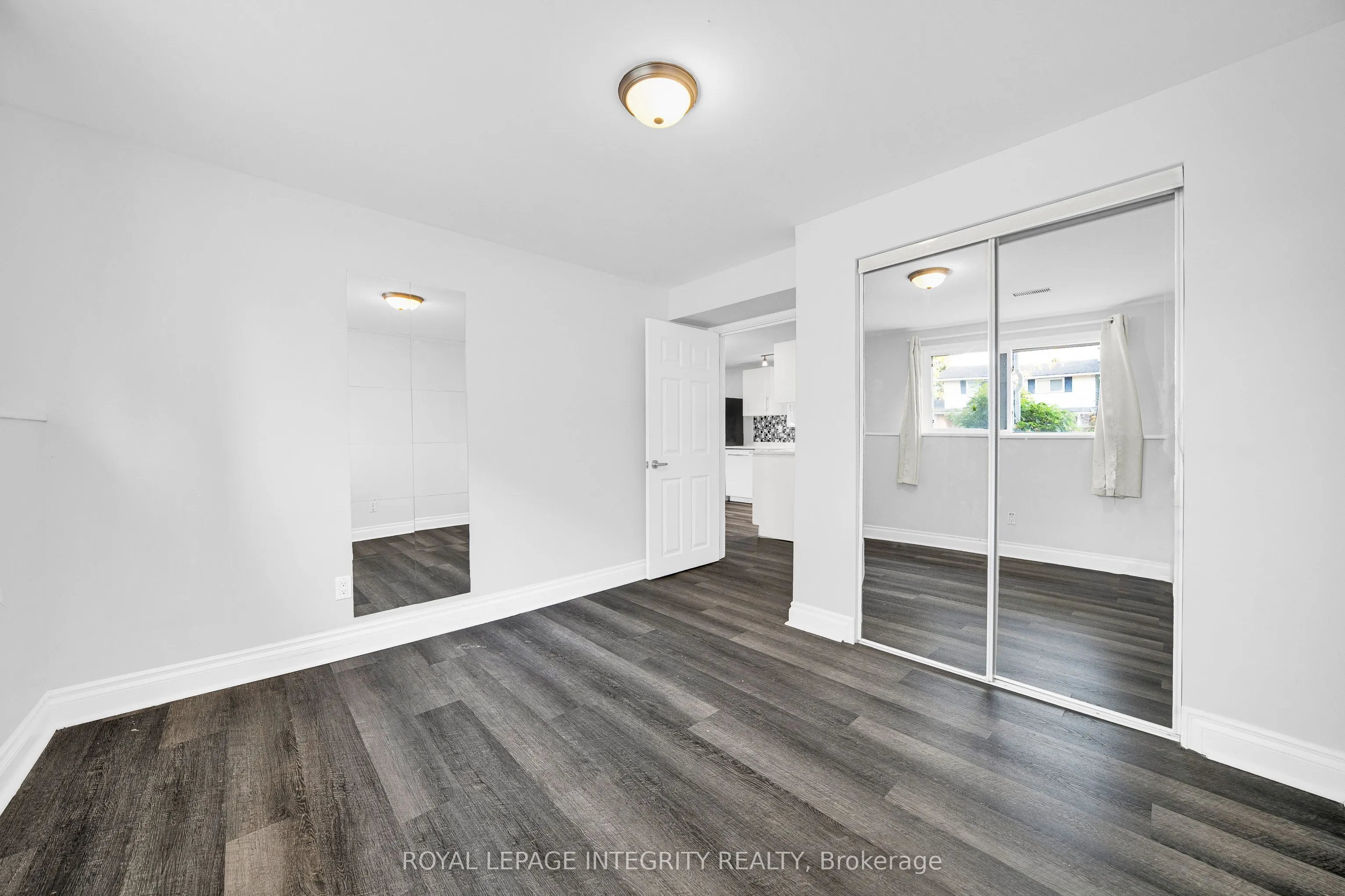 1896 Featherston Drive, #Unit B