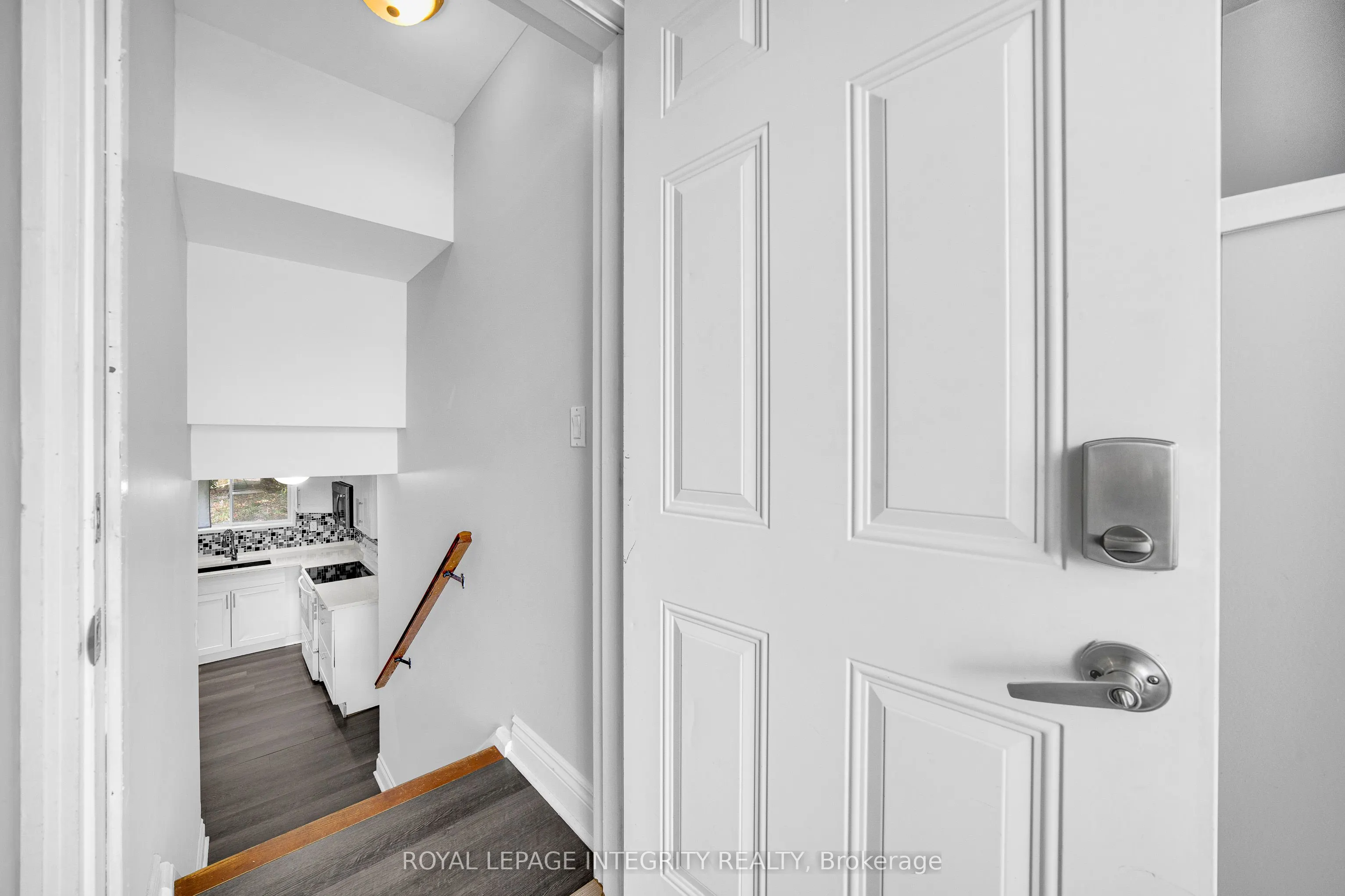 1896 Featherston Drive, #Unit B