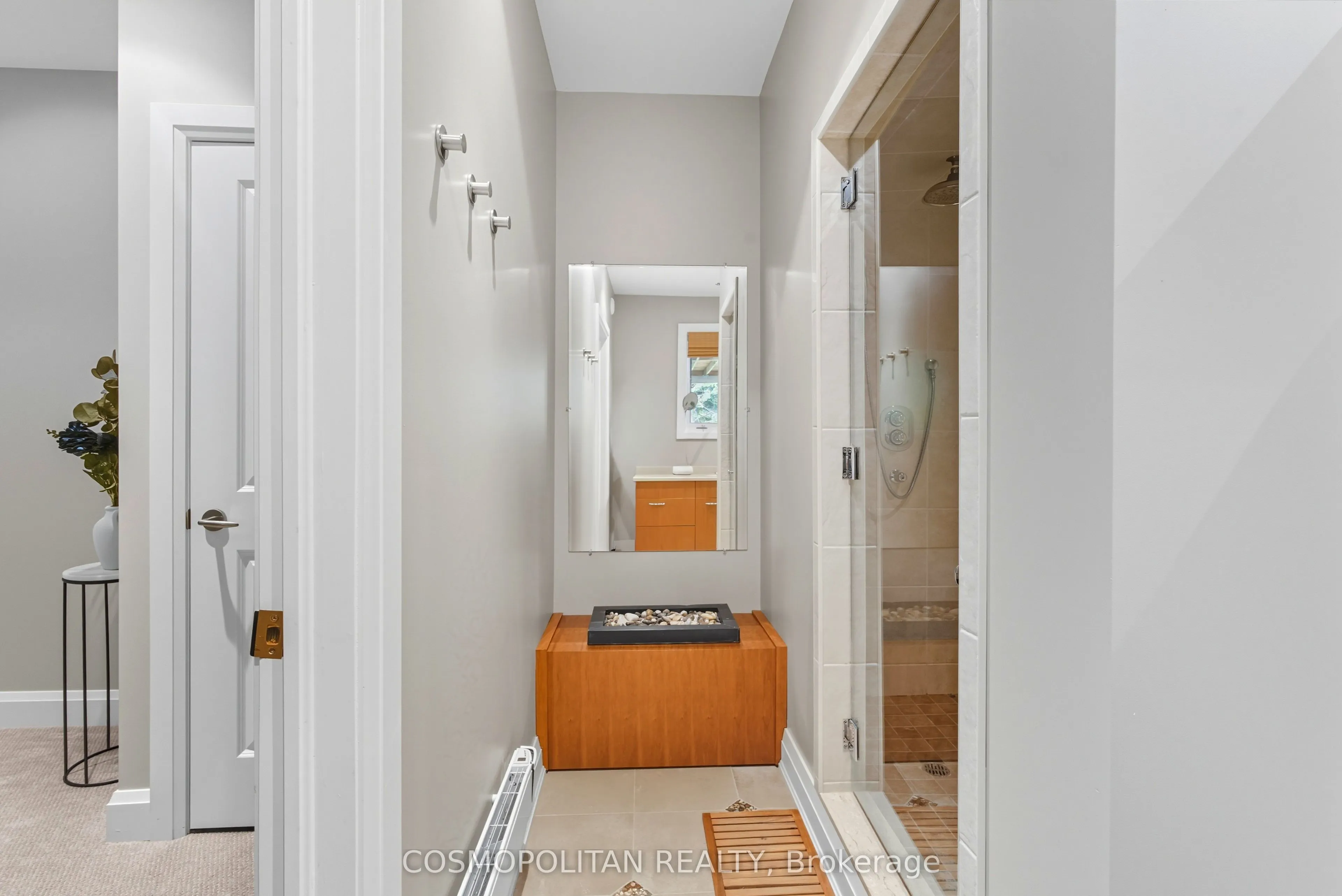 5 BROOKLYN Court