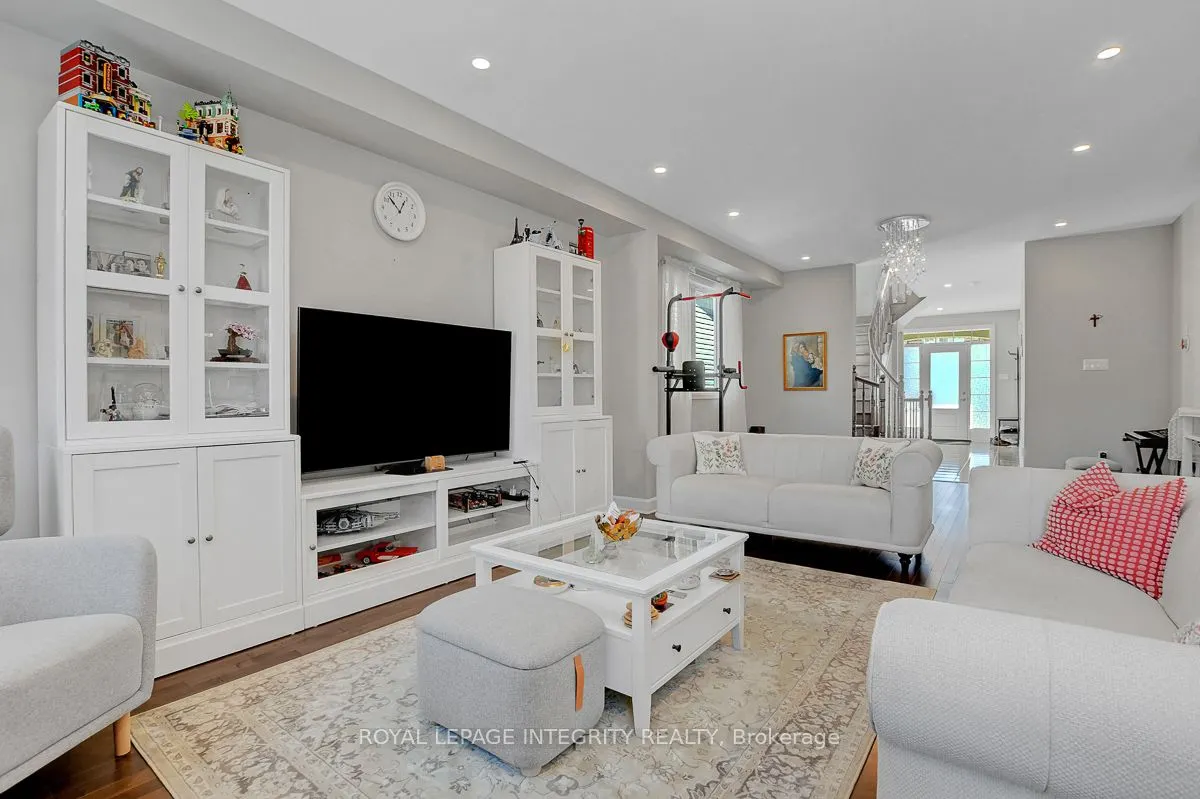 279 Aquarium Avenue