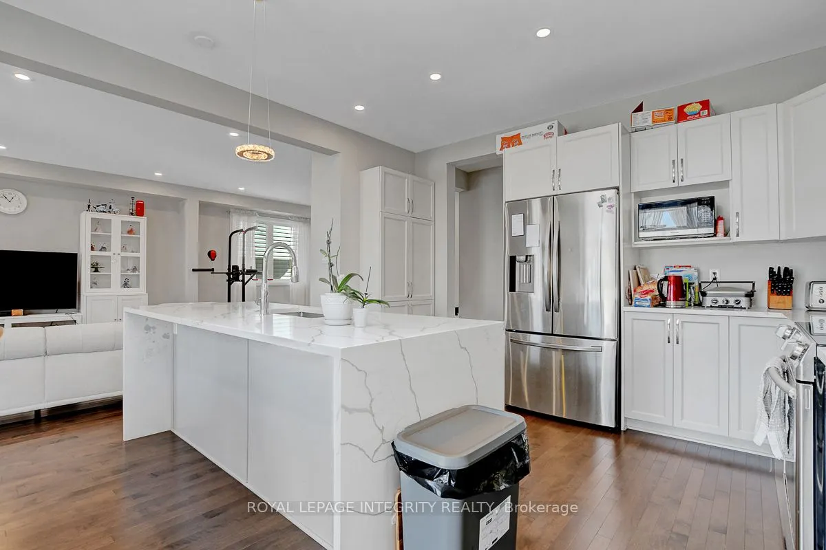 279 Aquarium Avenue