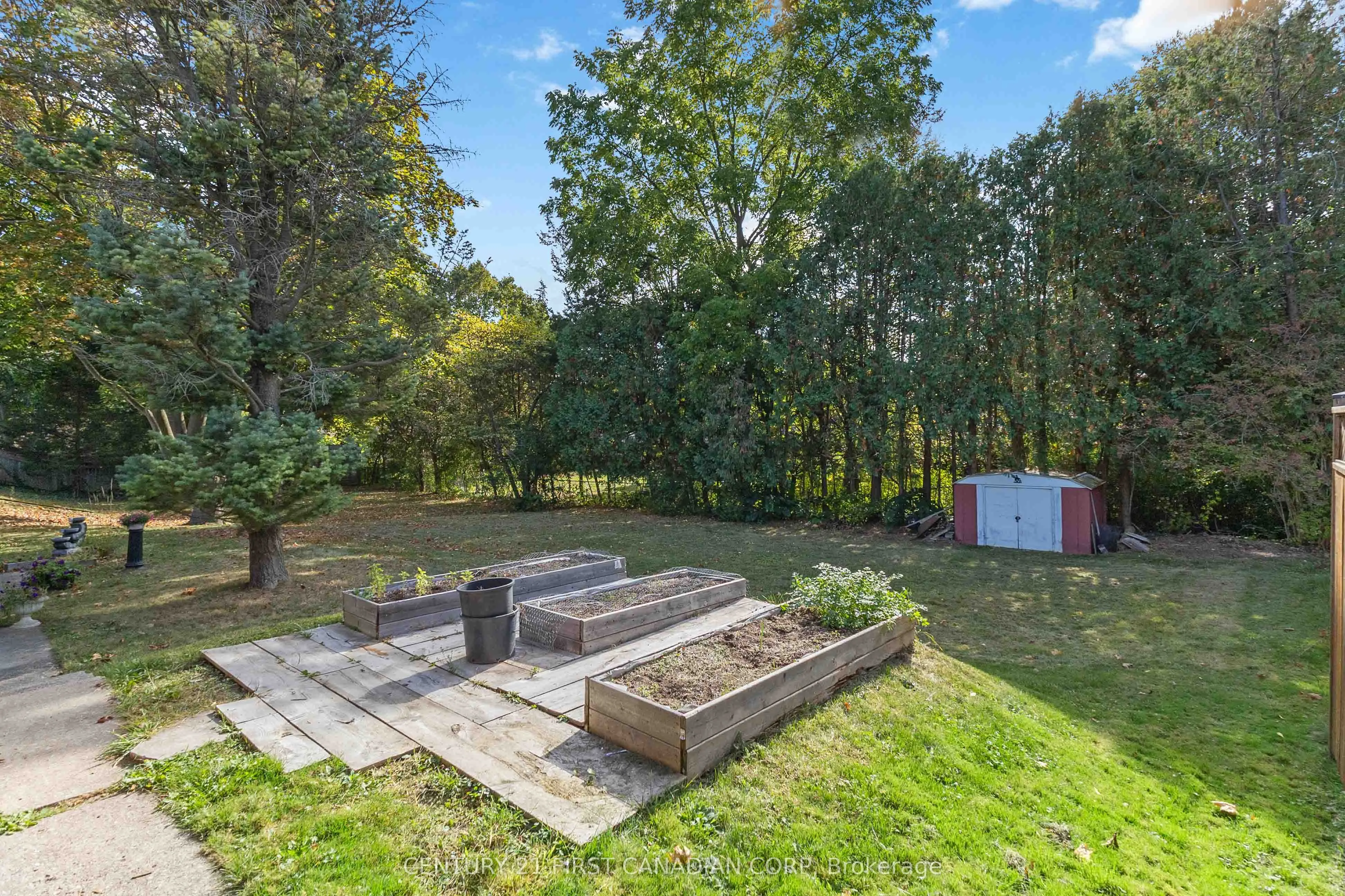 296 Sarnia Road