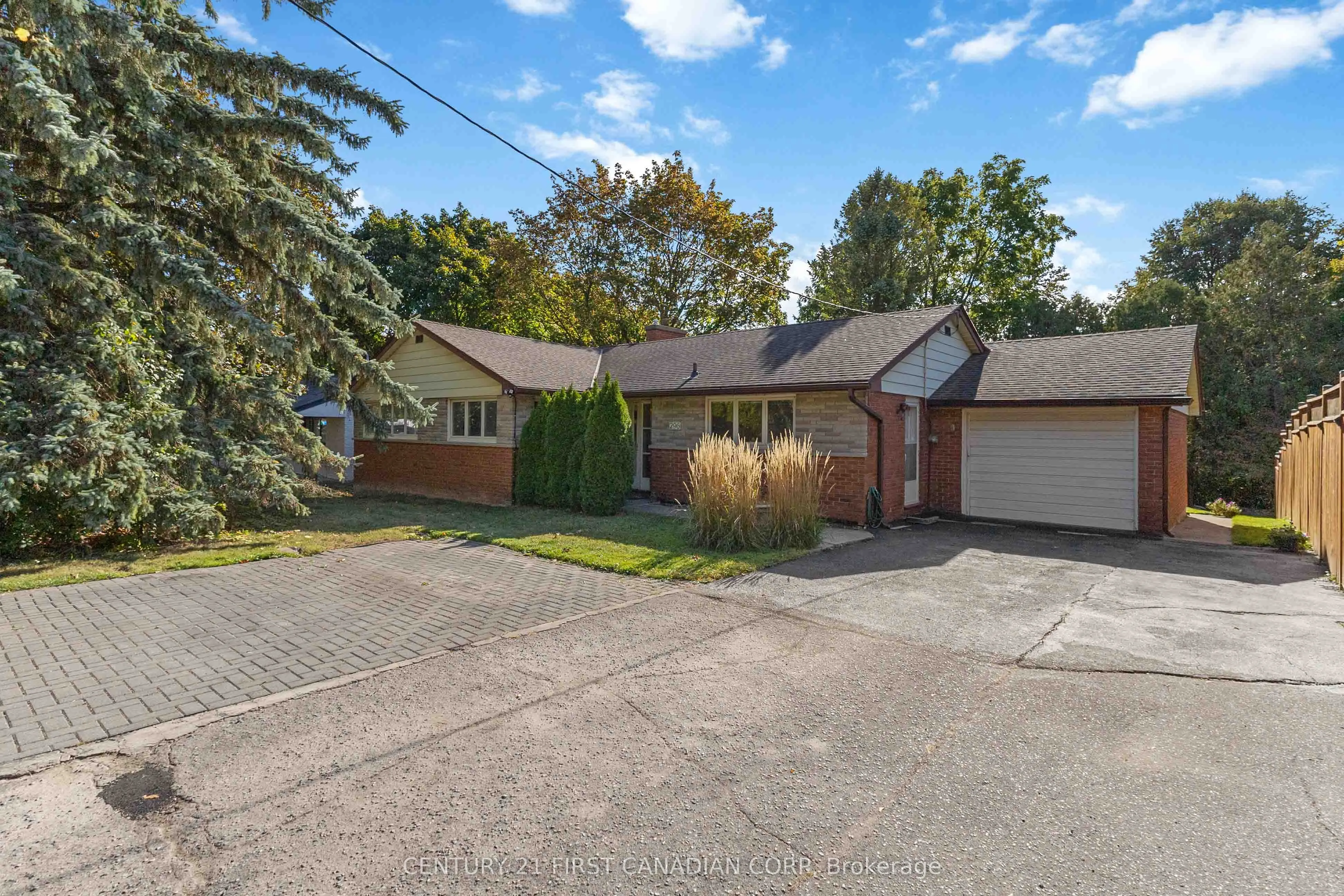 296 Sarnia Road