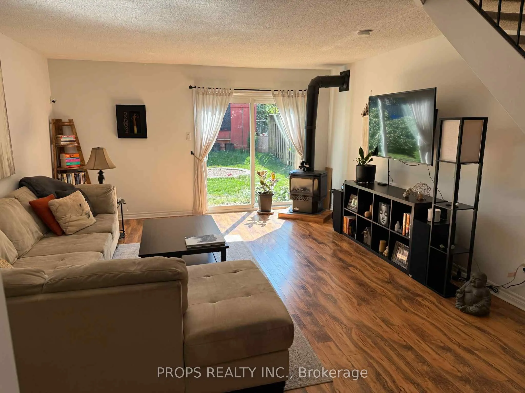 15 Crabtree Avenue