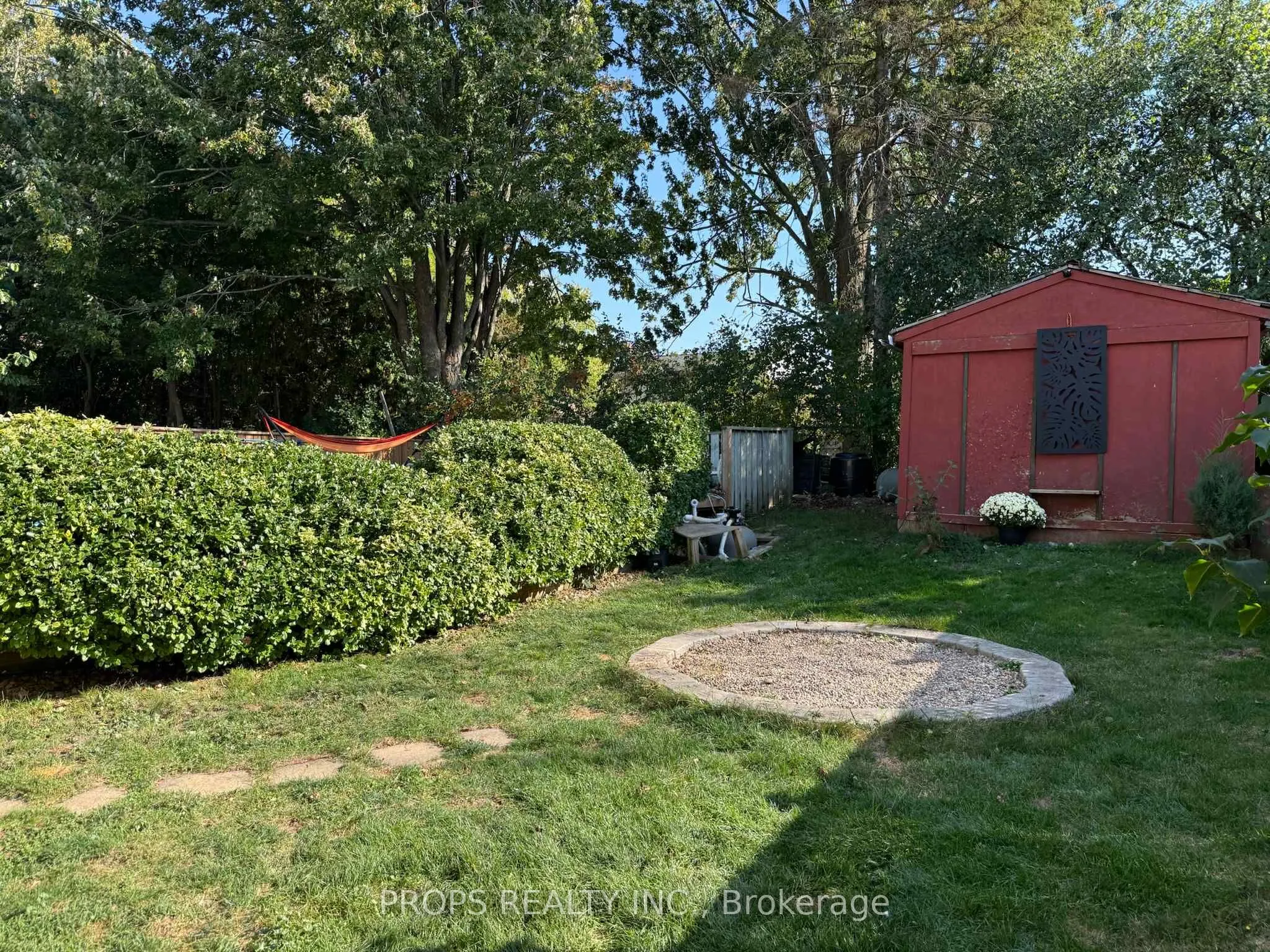 15 Crabtree Avenue