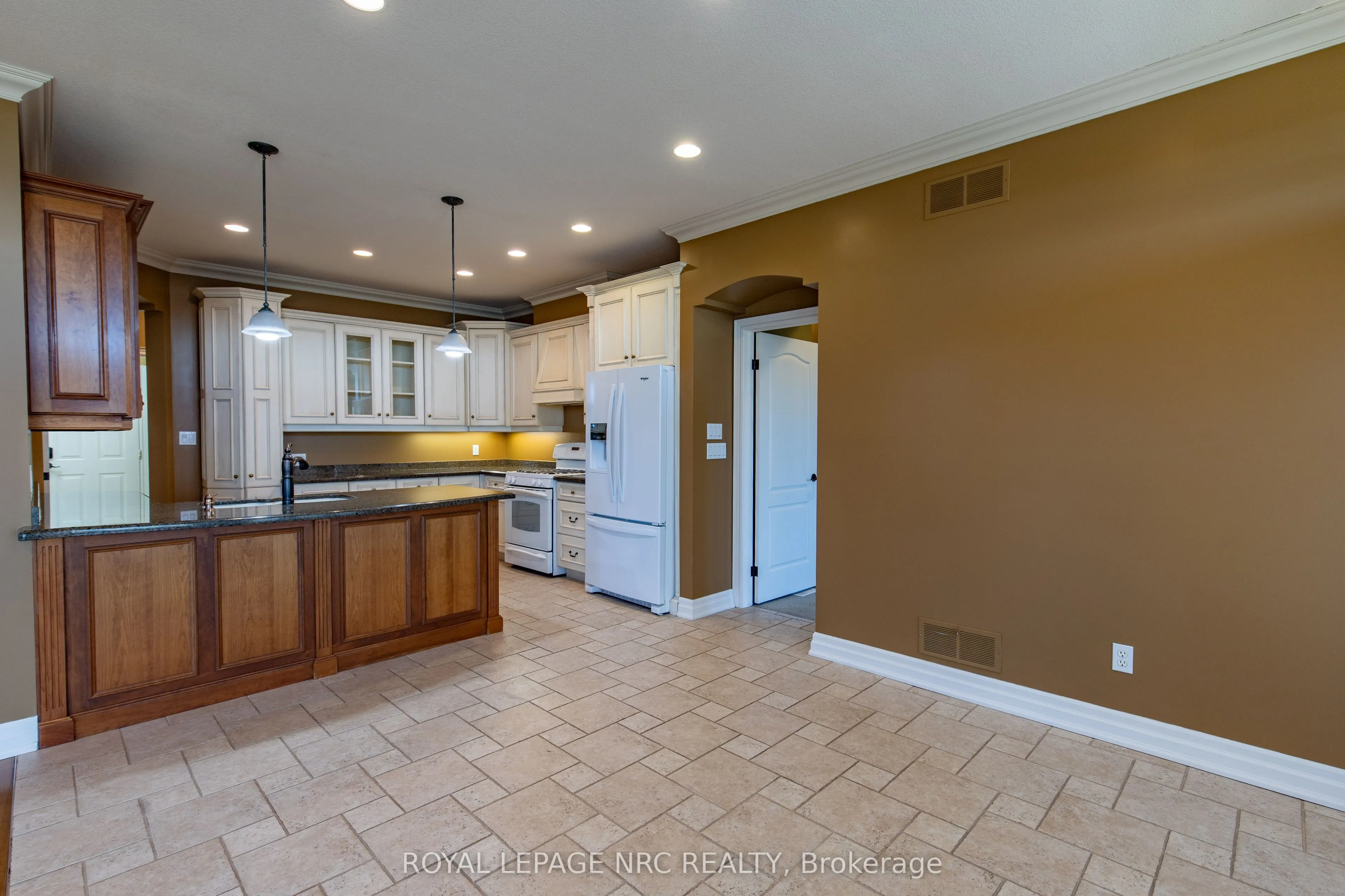 6 Muirfield Trail