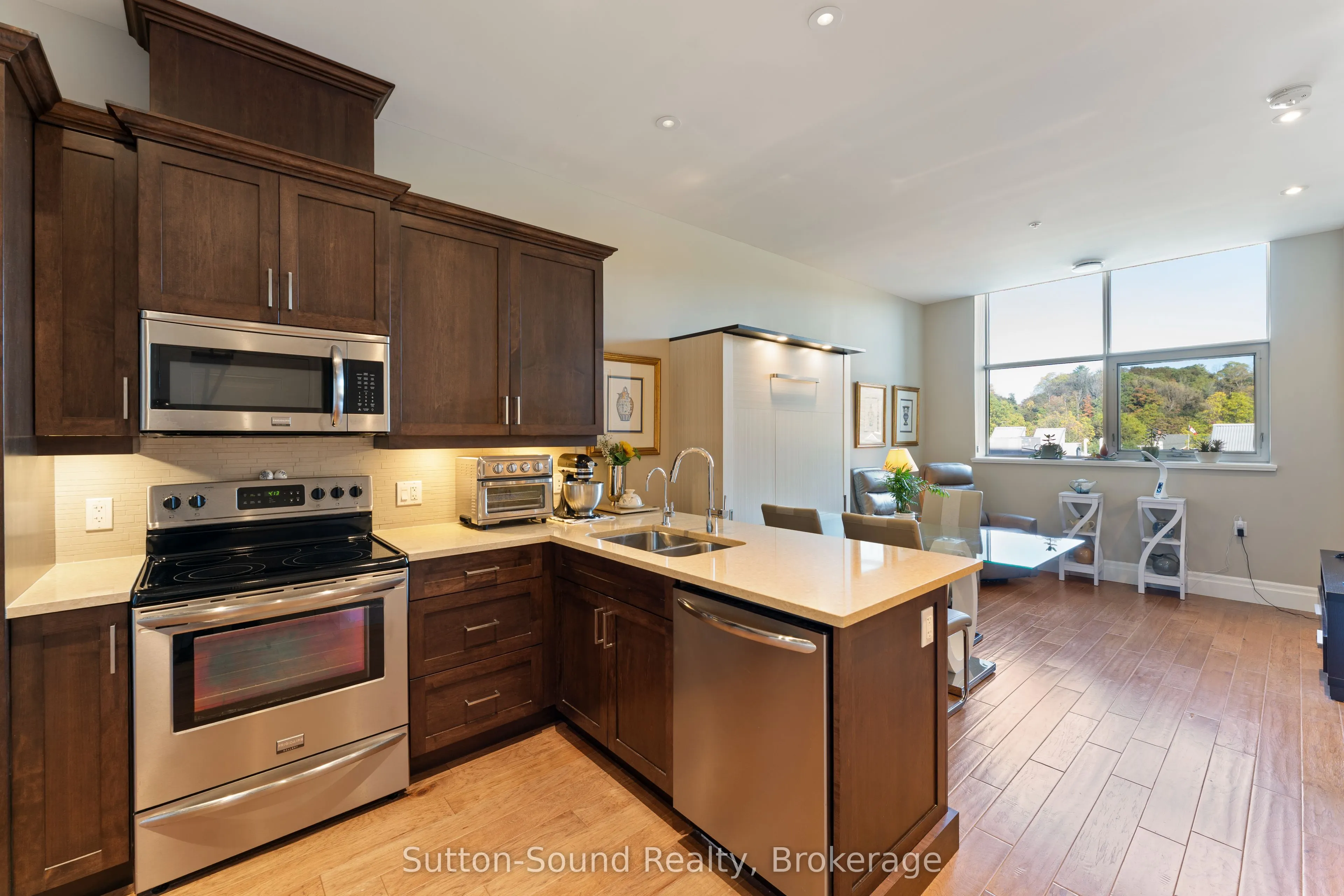 945 3rd Avenue East Avenue, #410