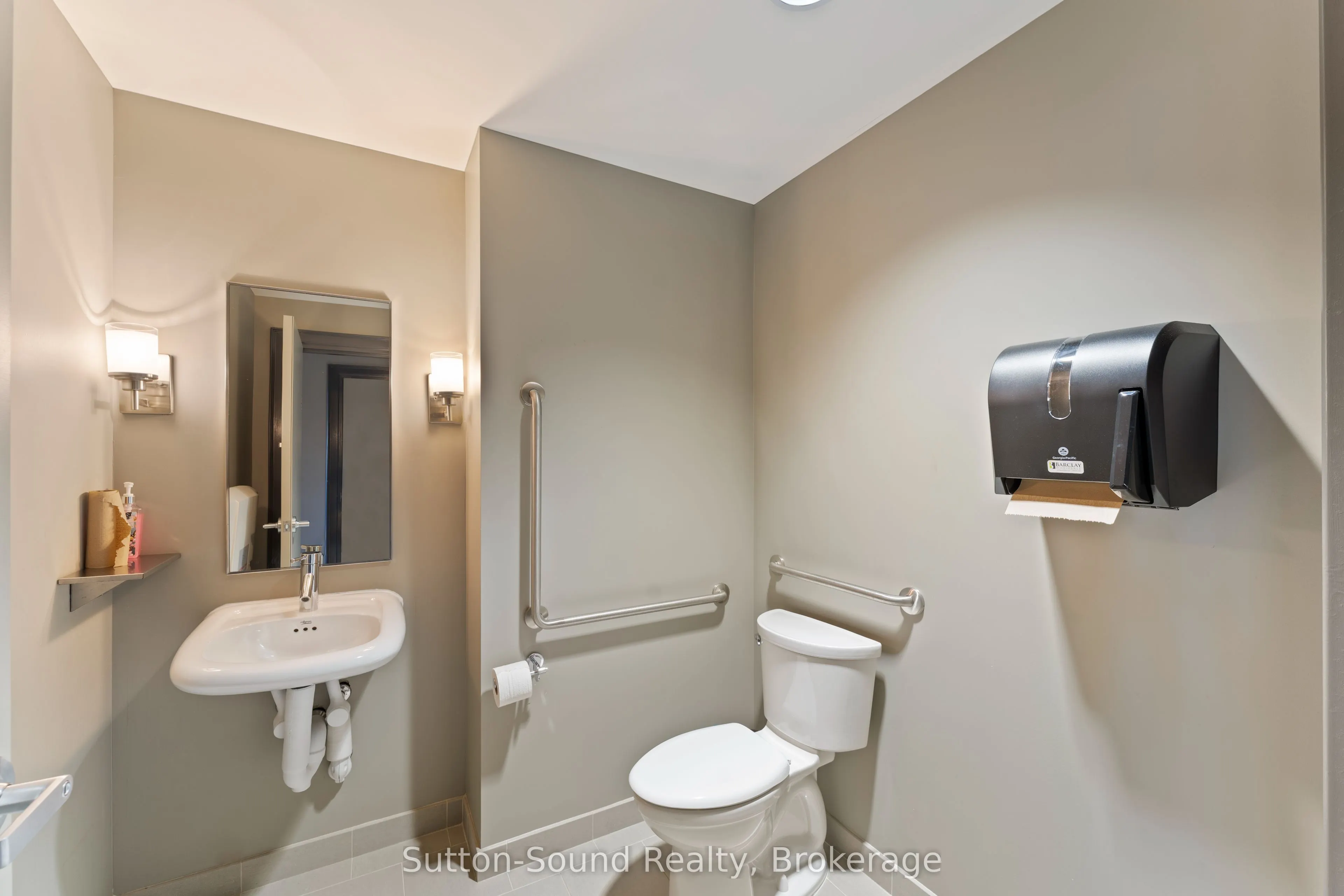 945 3rd Avenue East Avenue, #410