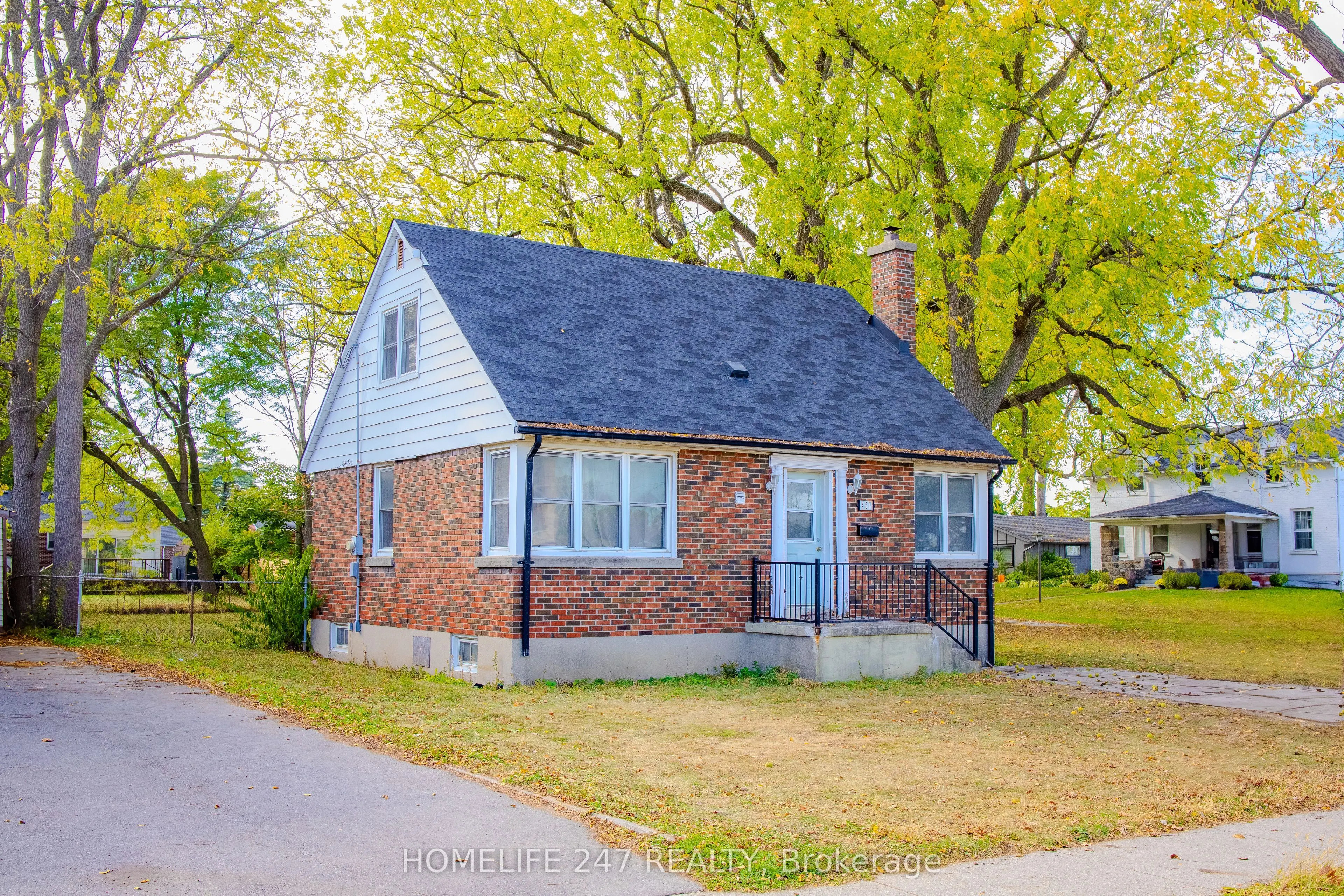 437 Clarke Road