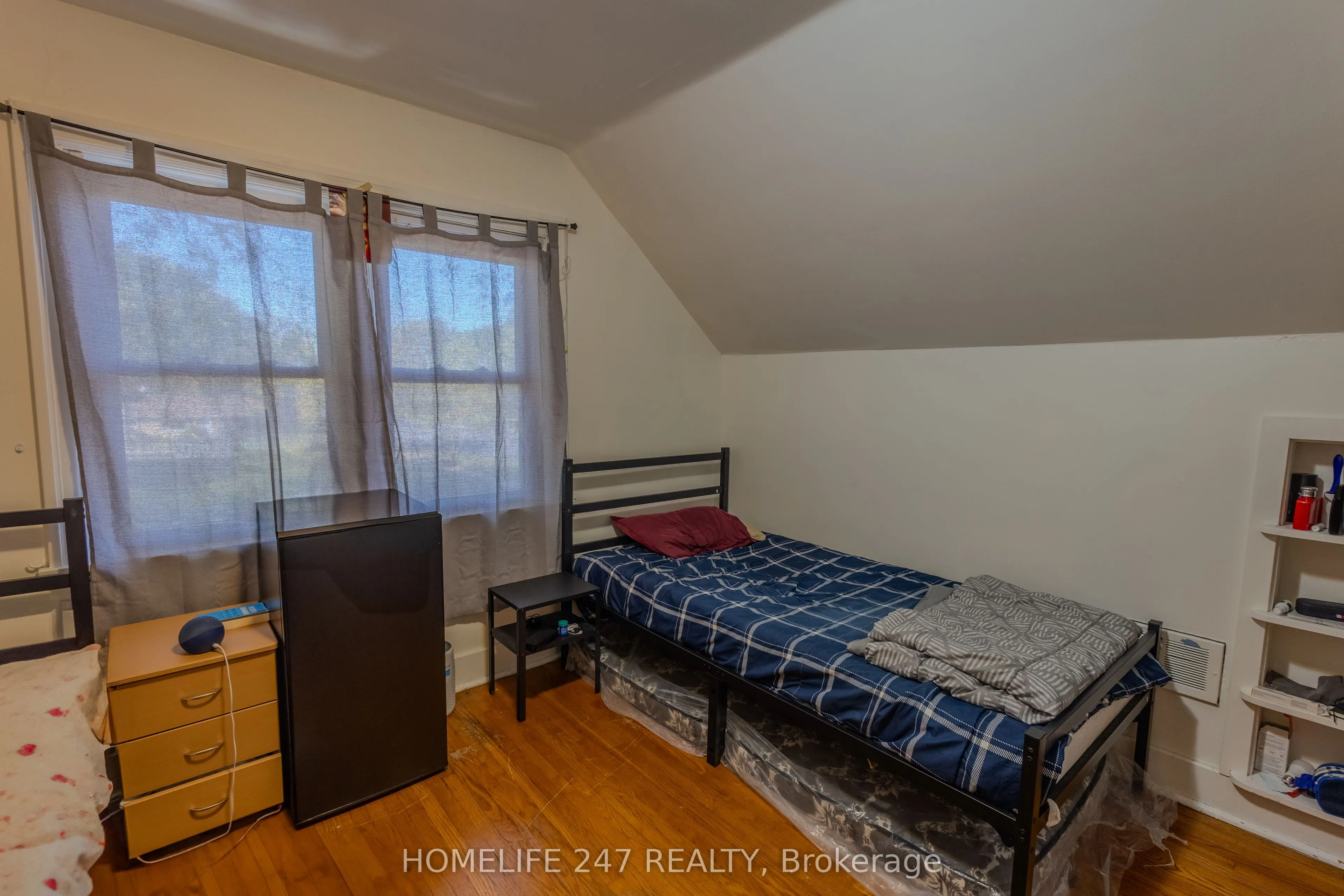 437 Clarke Road