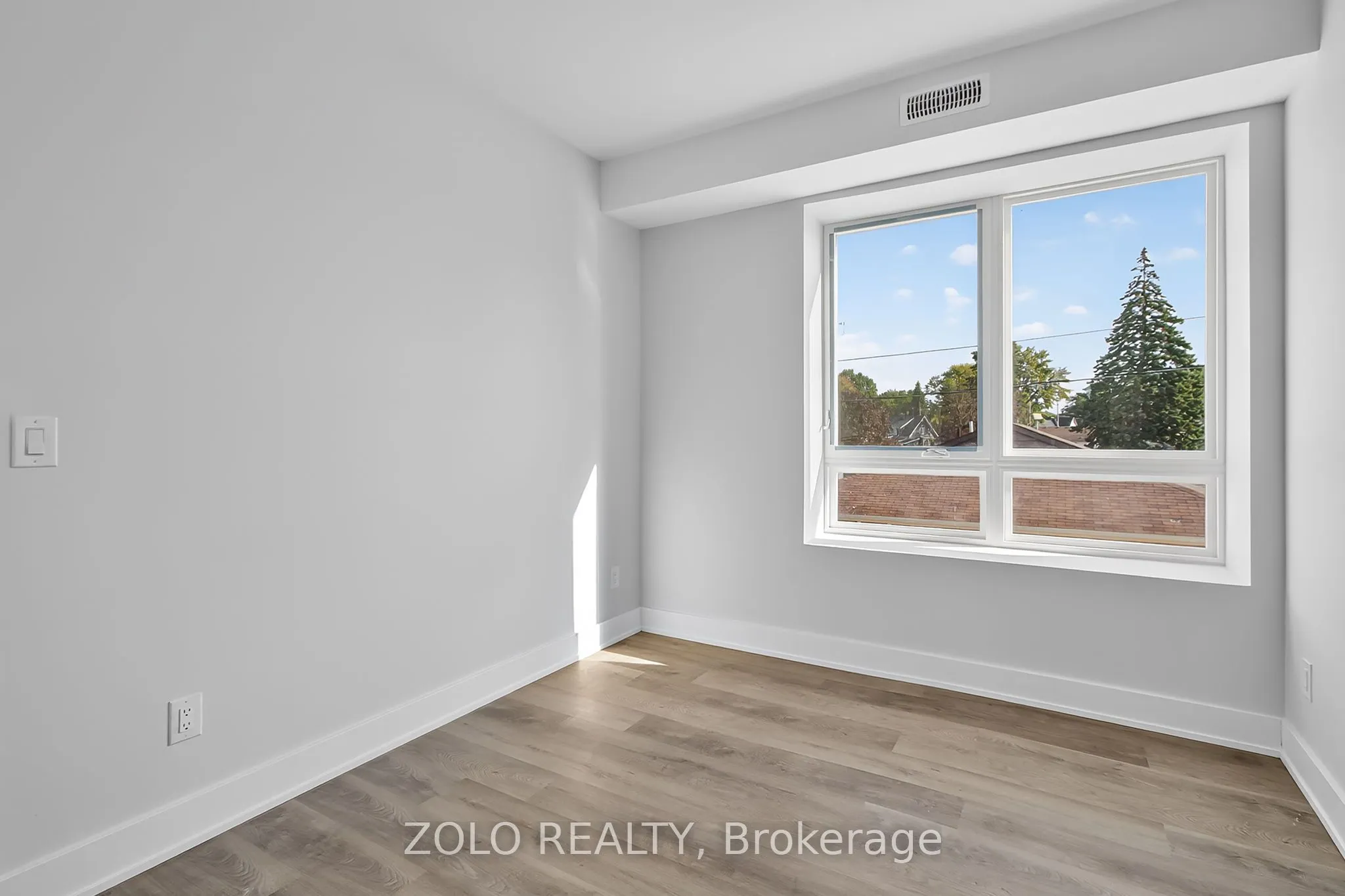 206 Wellington Street, #Unit # 4