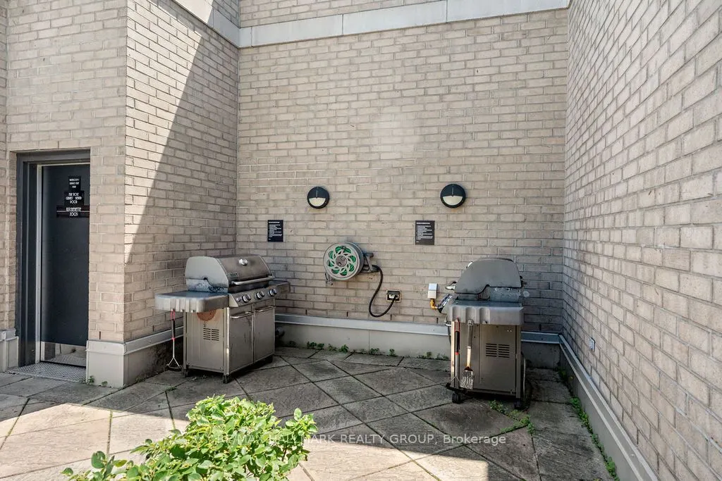 235 Kent Street, #914