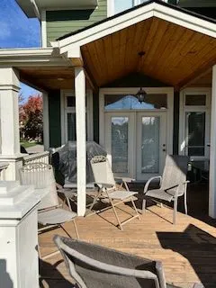 212 Snowbridge Way