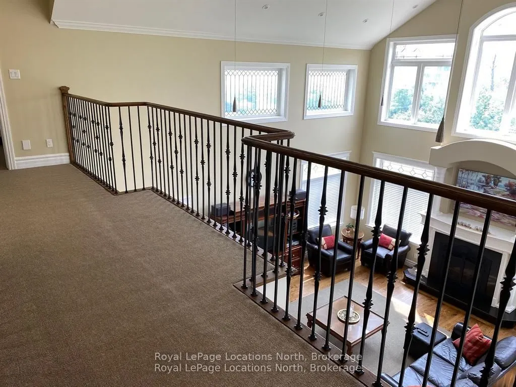 212 Snowbridge Way