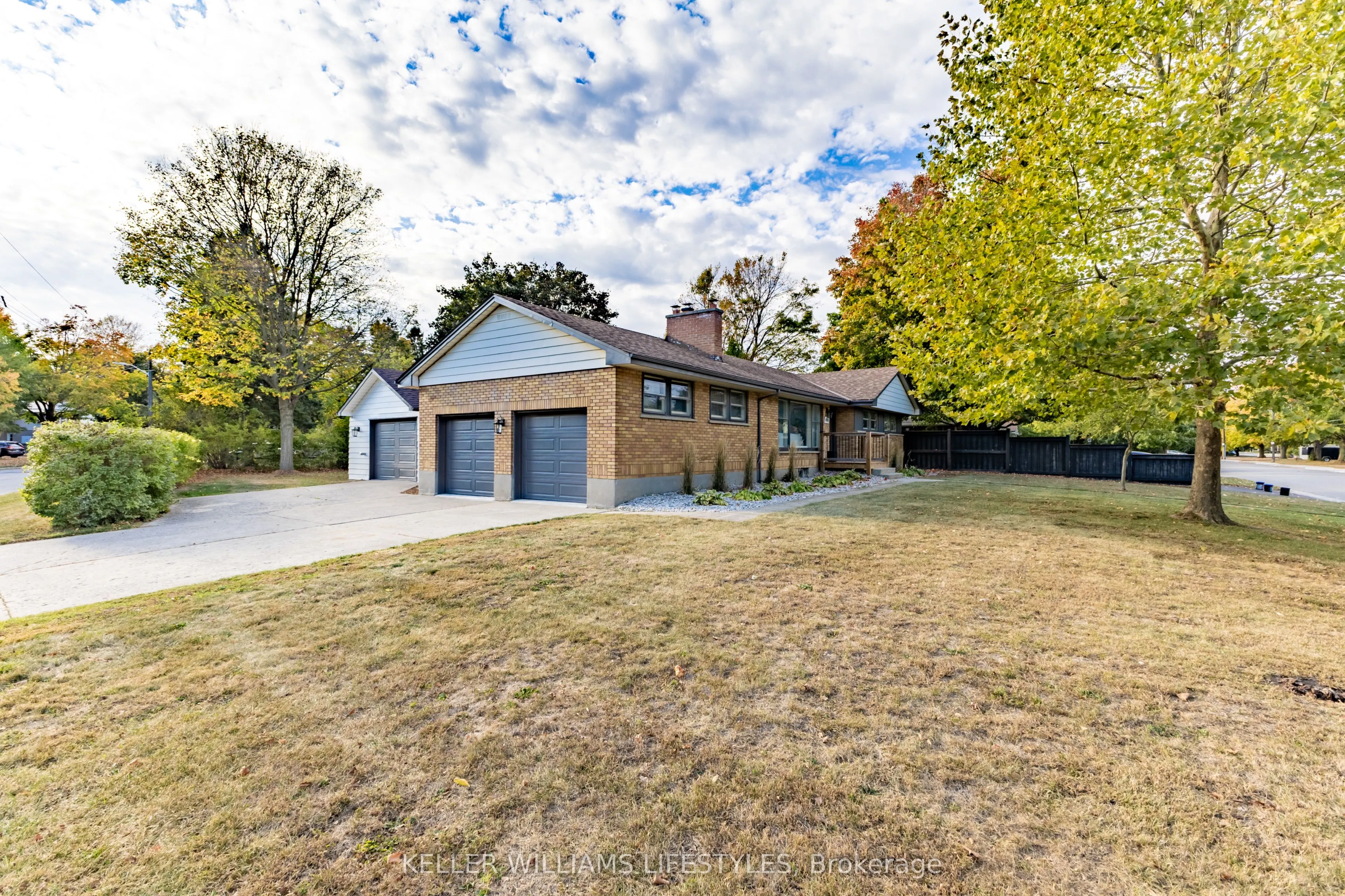 400 Coombs Avenue