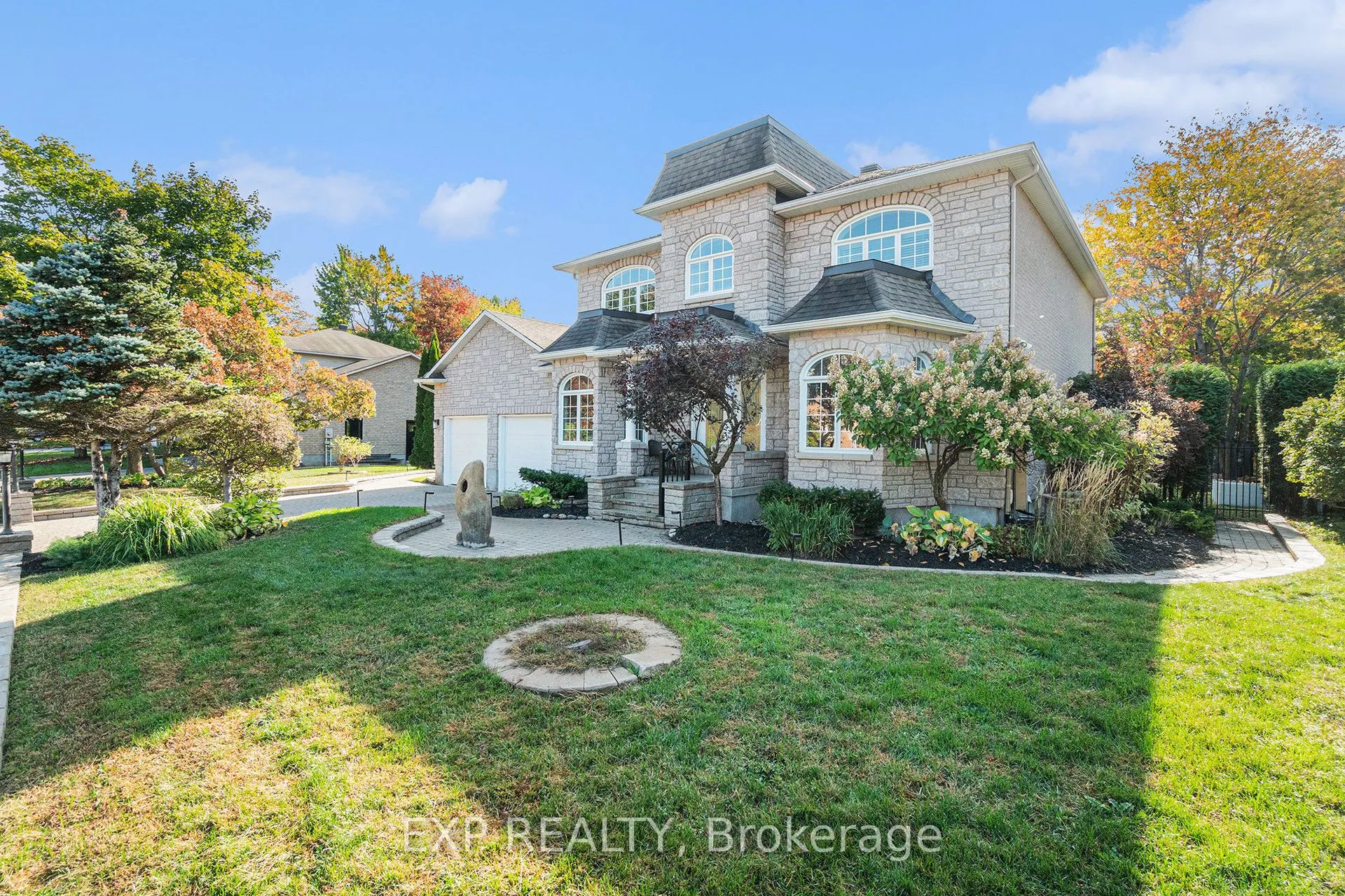150 Topaze Avenue