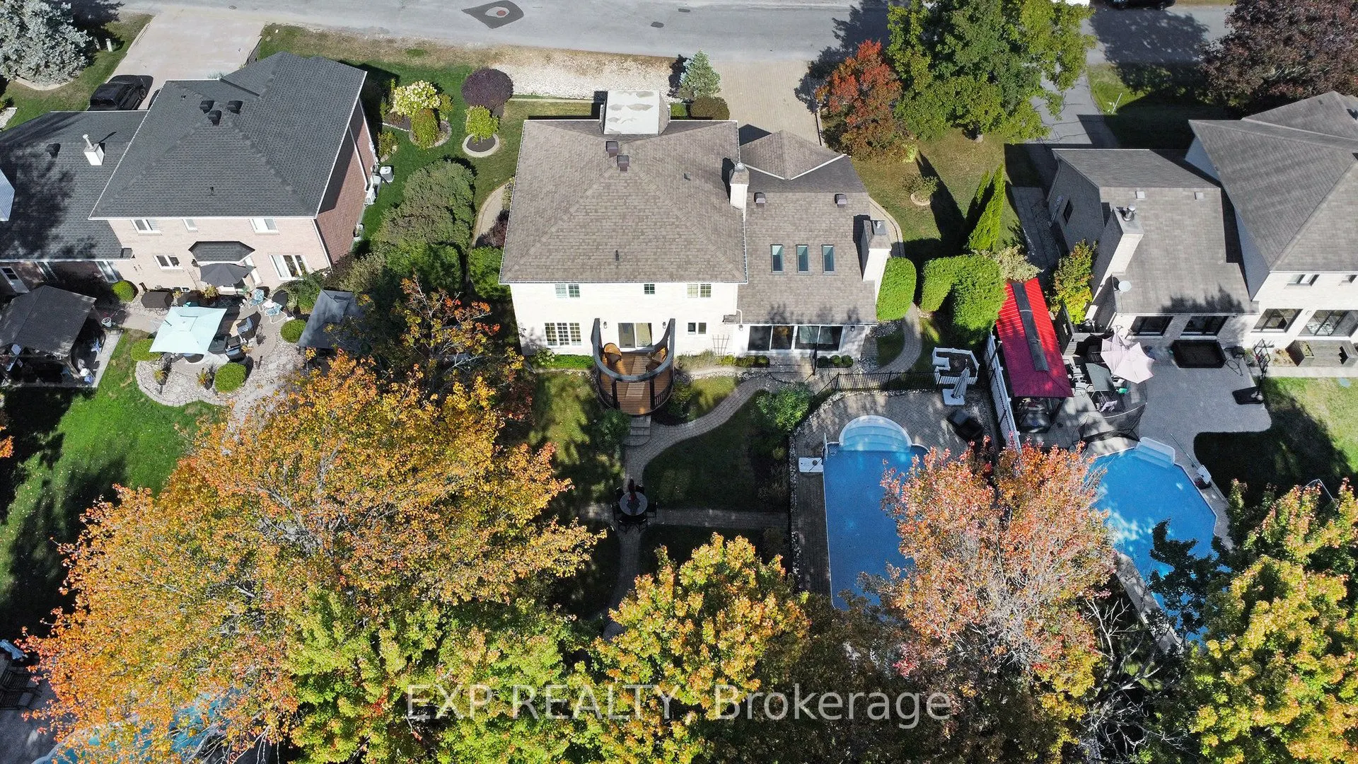 150 Topaze Avenue
