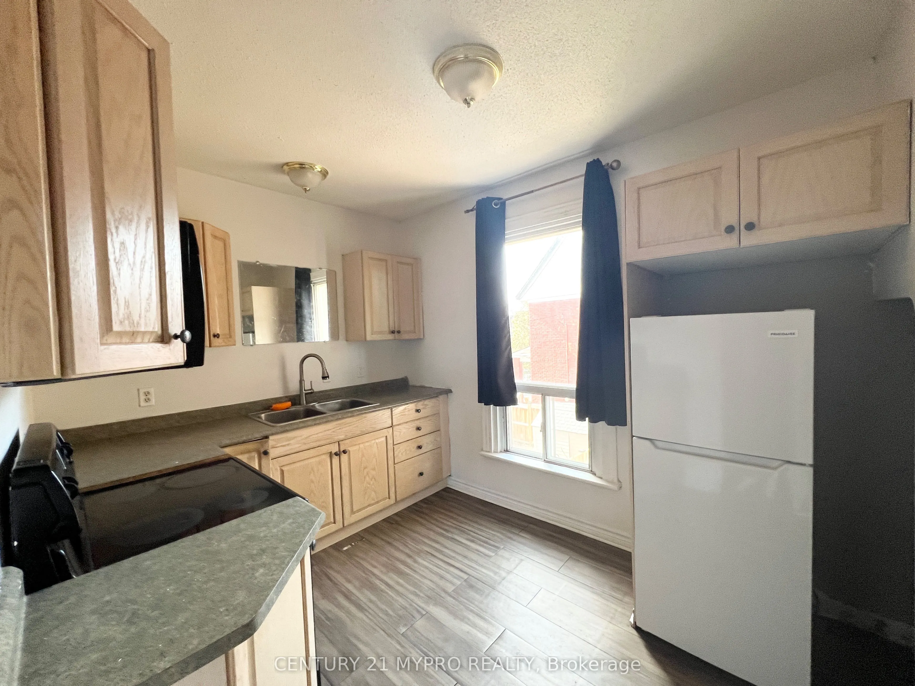 3 Minto Avenue, #Upper