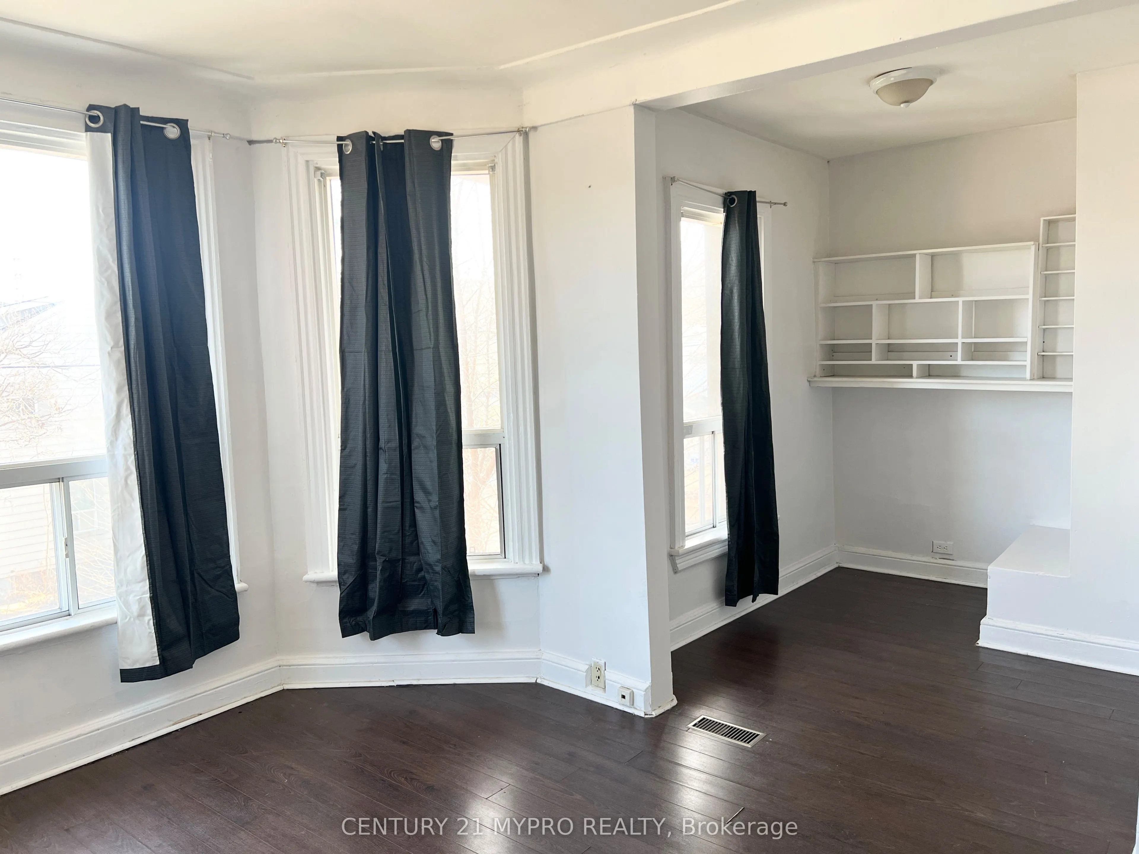 3 Minto Avenue, #Upper
