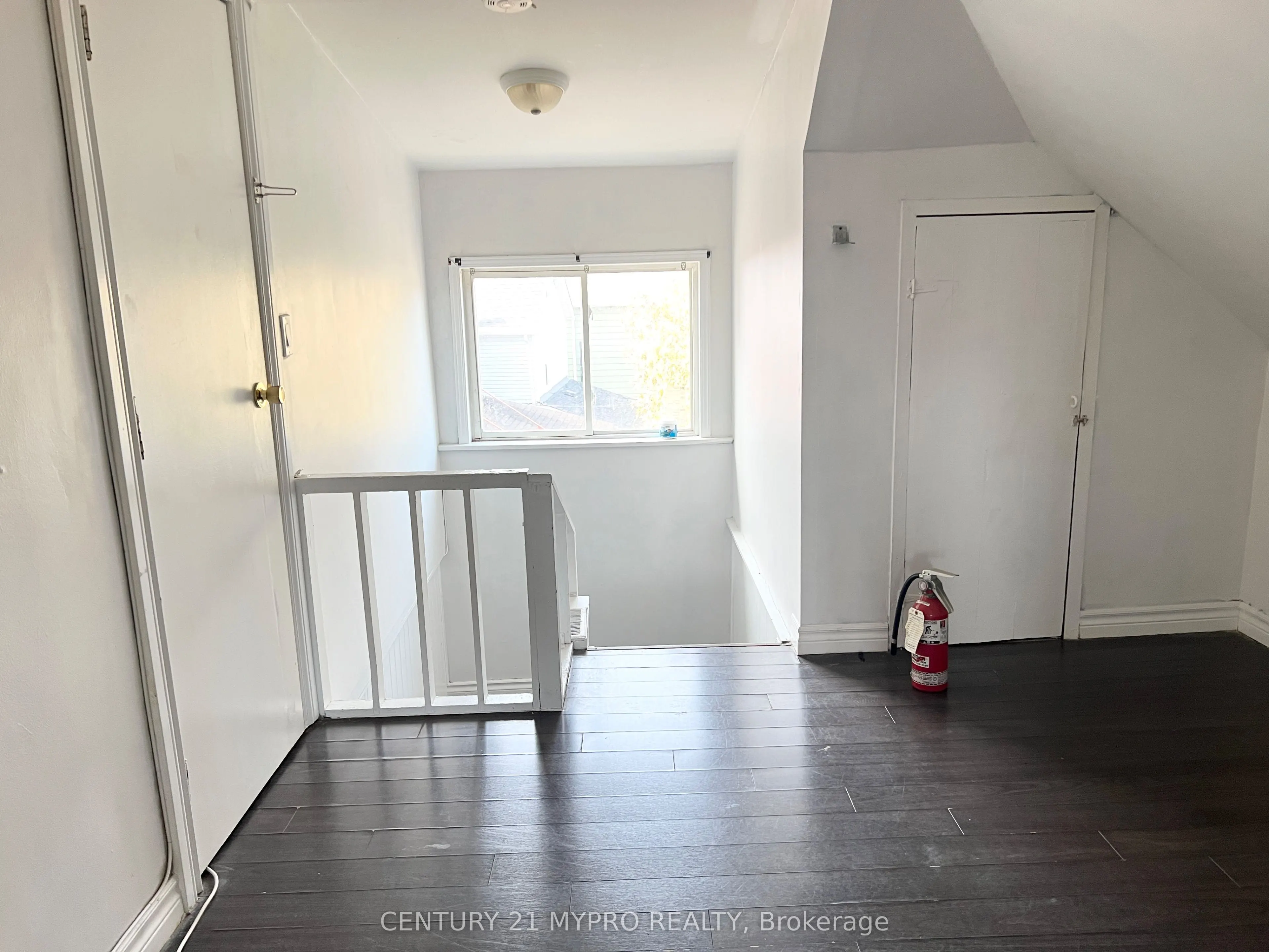 3 Minto Avenue, #Upper