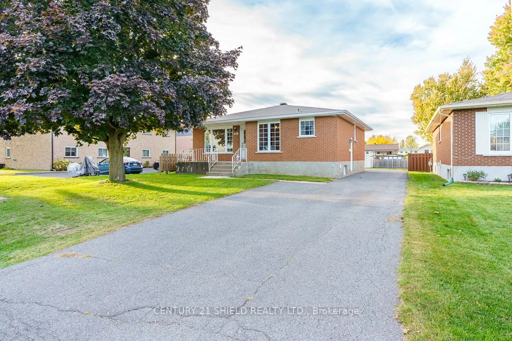 105 Athlone Drive