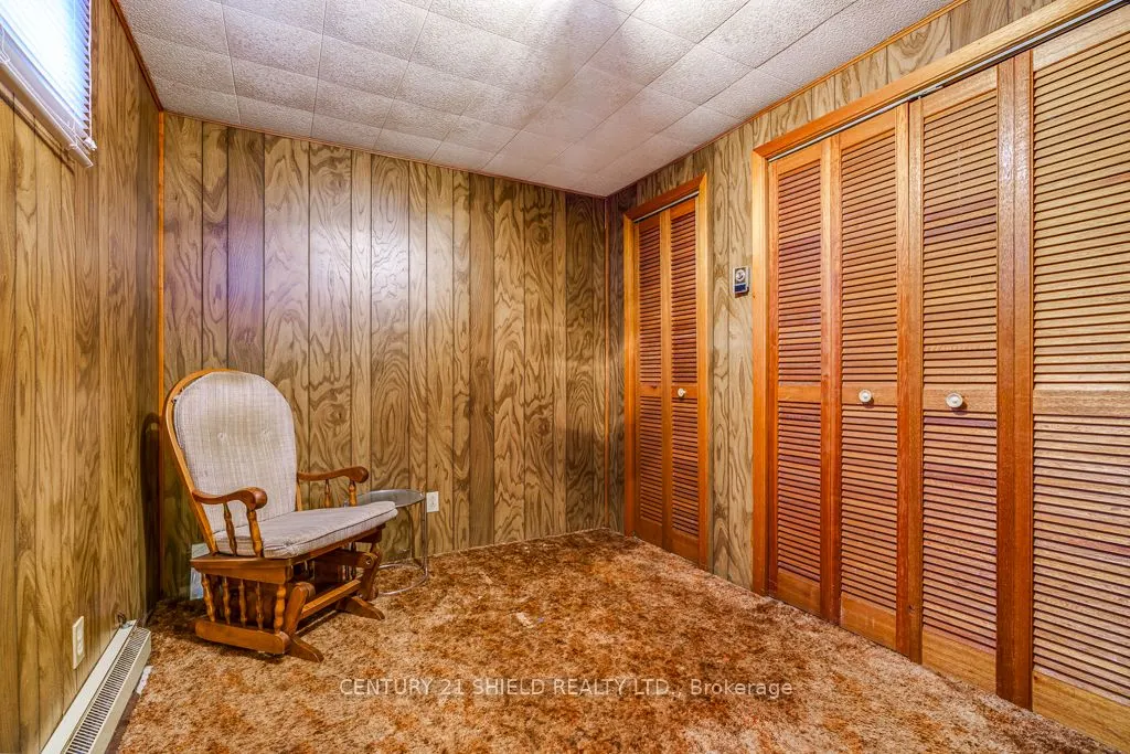 105 Athlone Drive