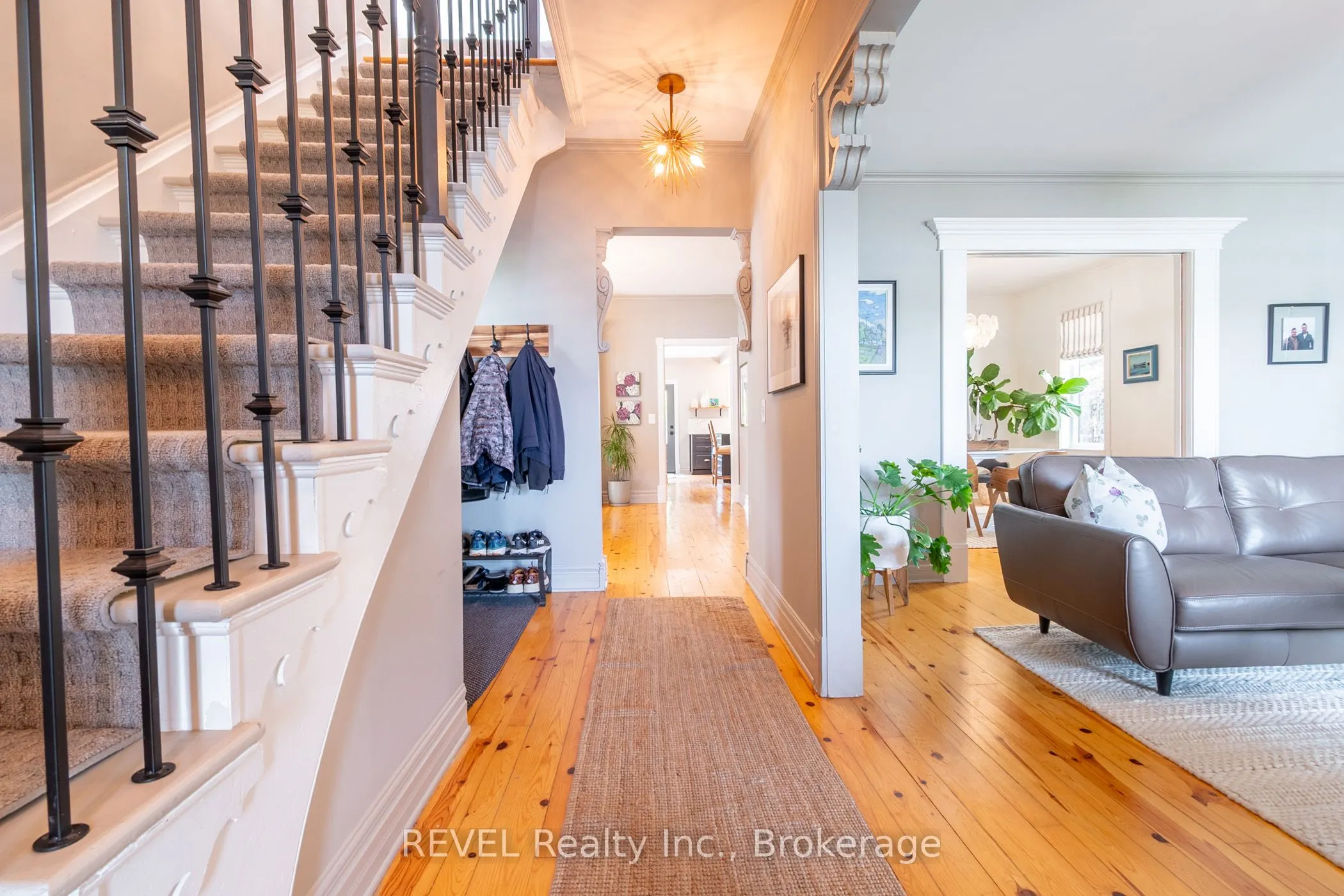 140 West Street W