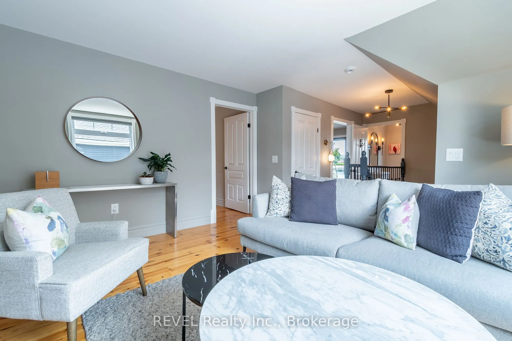 140 West Street W