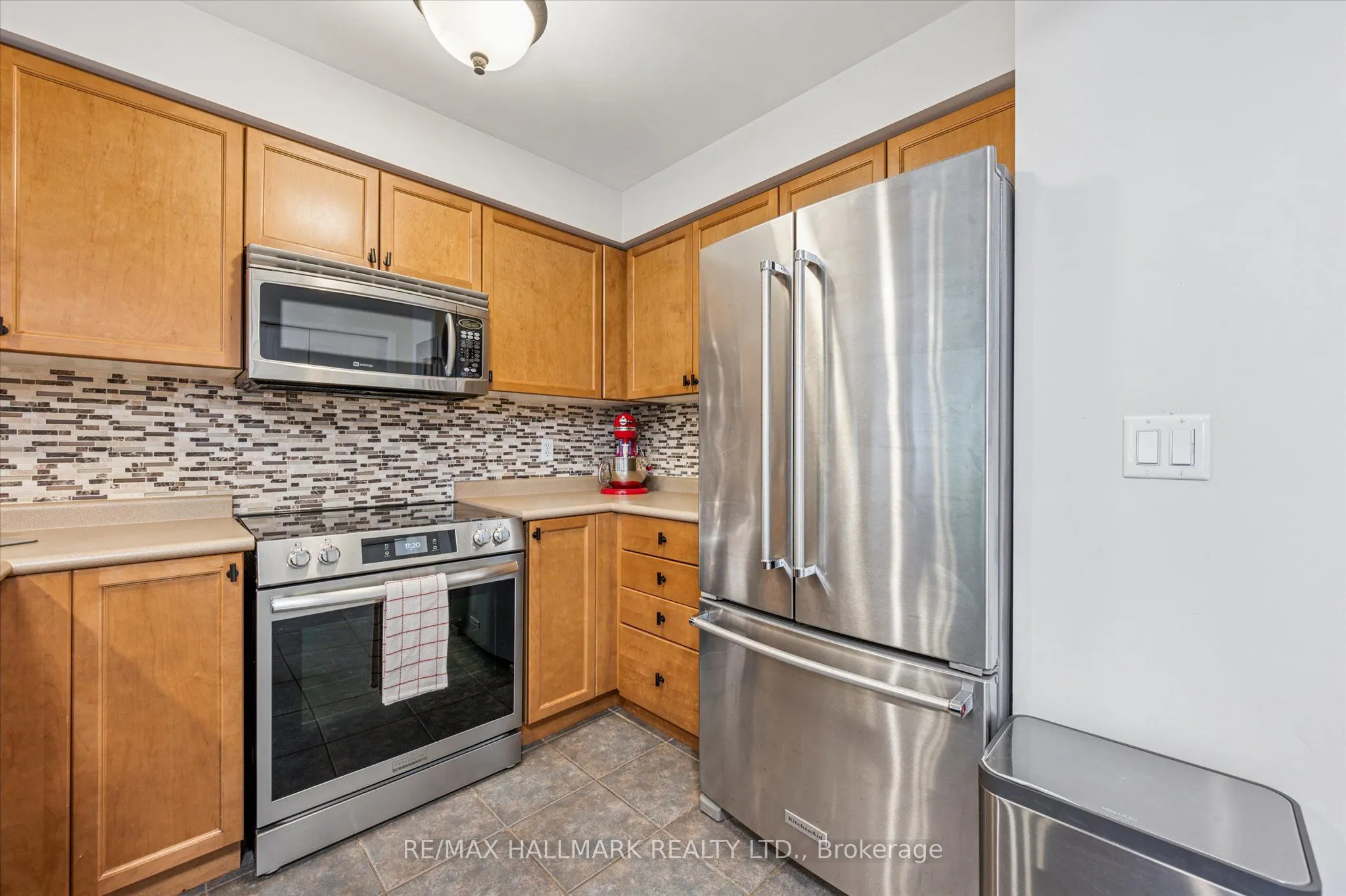 103 Northcliffe Crescent