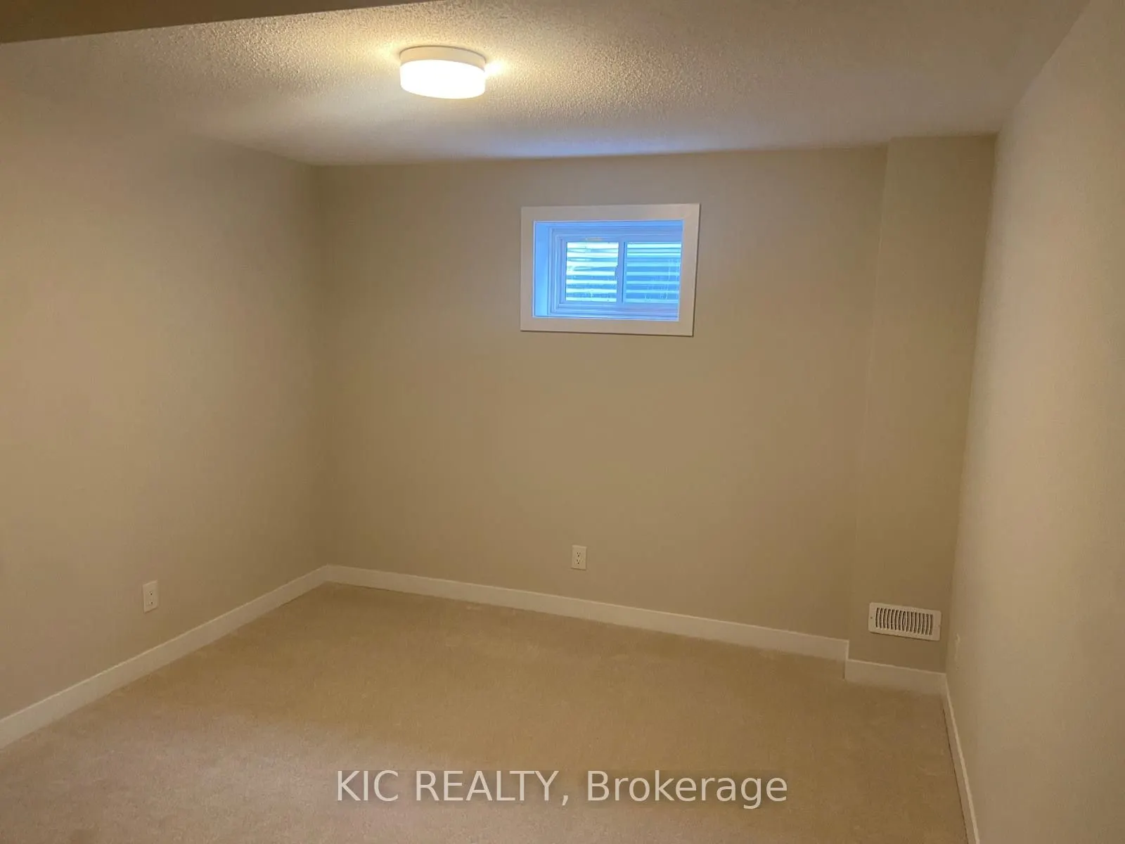 139 Ryan Reynolds Way