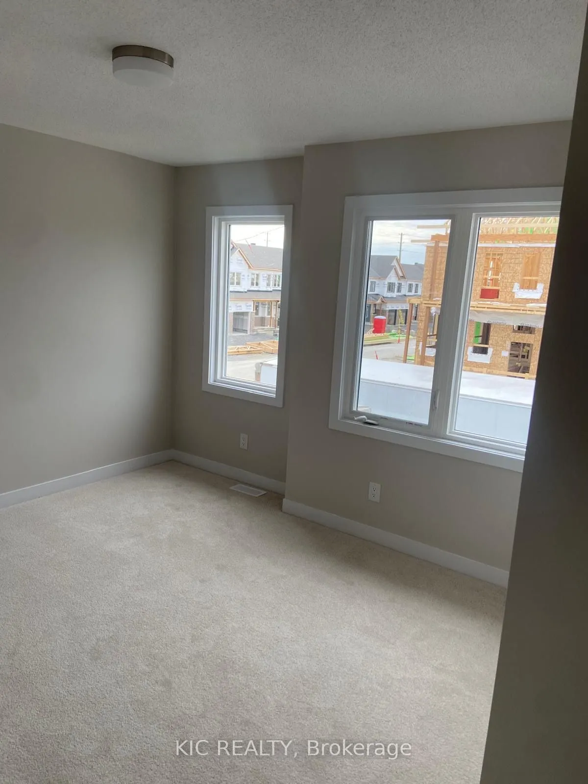 139 Ryan Reynolds Way