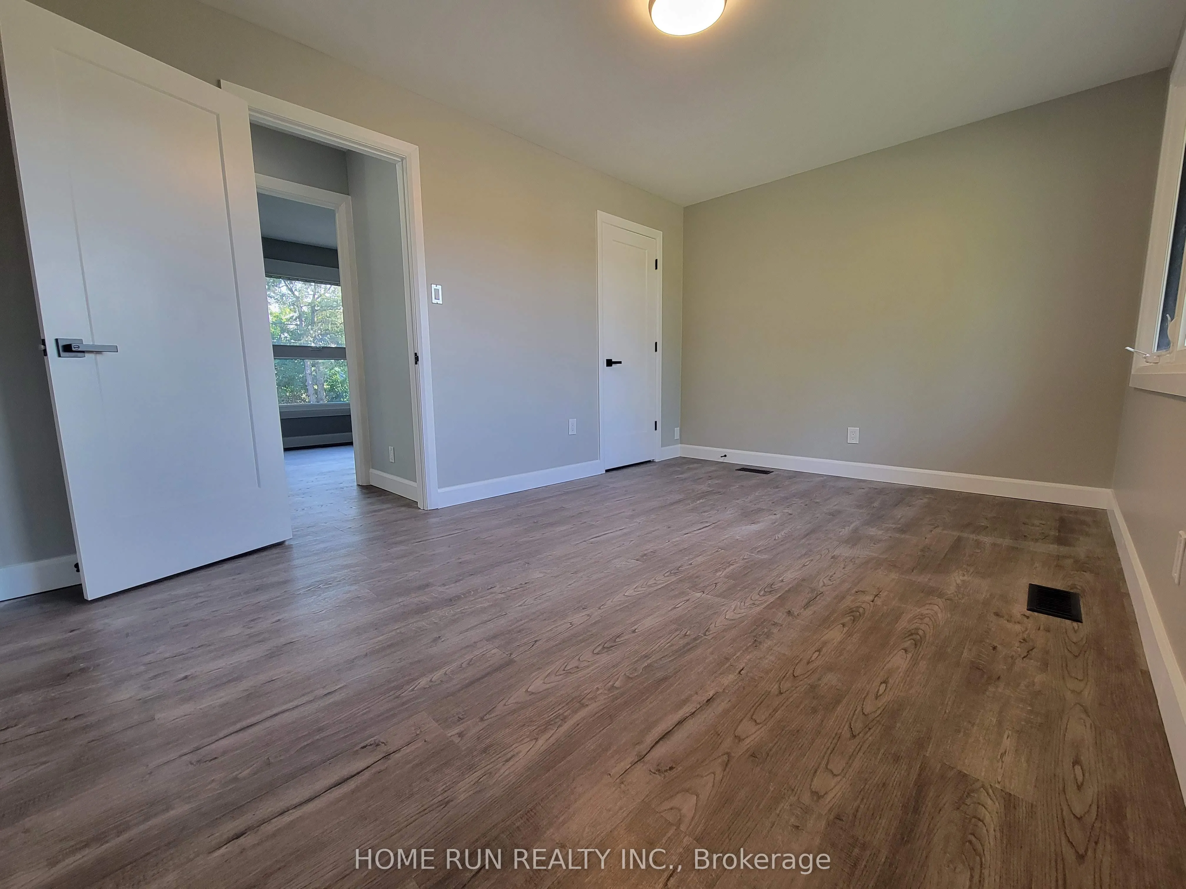 1022 Wiseman Crescent
