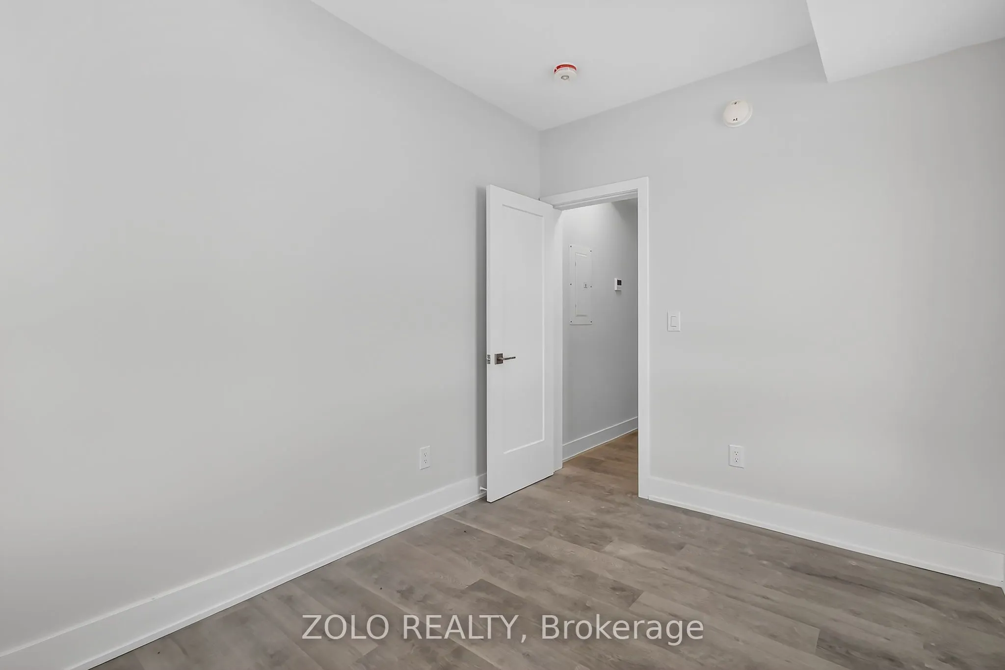 206 Wellington Street, #Unit # 8