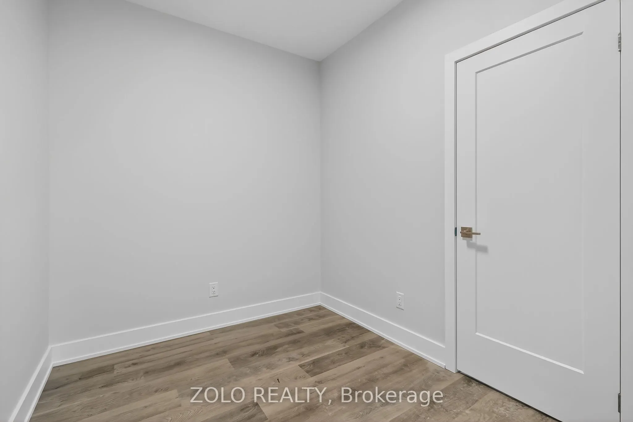206 Wellington Street, #Unit # 2