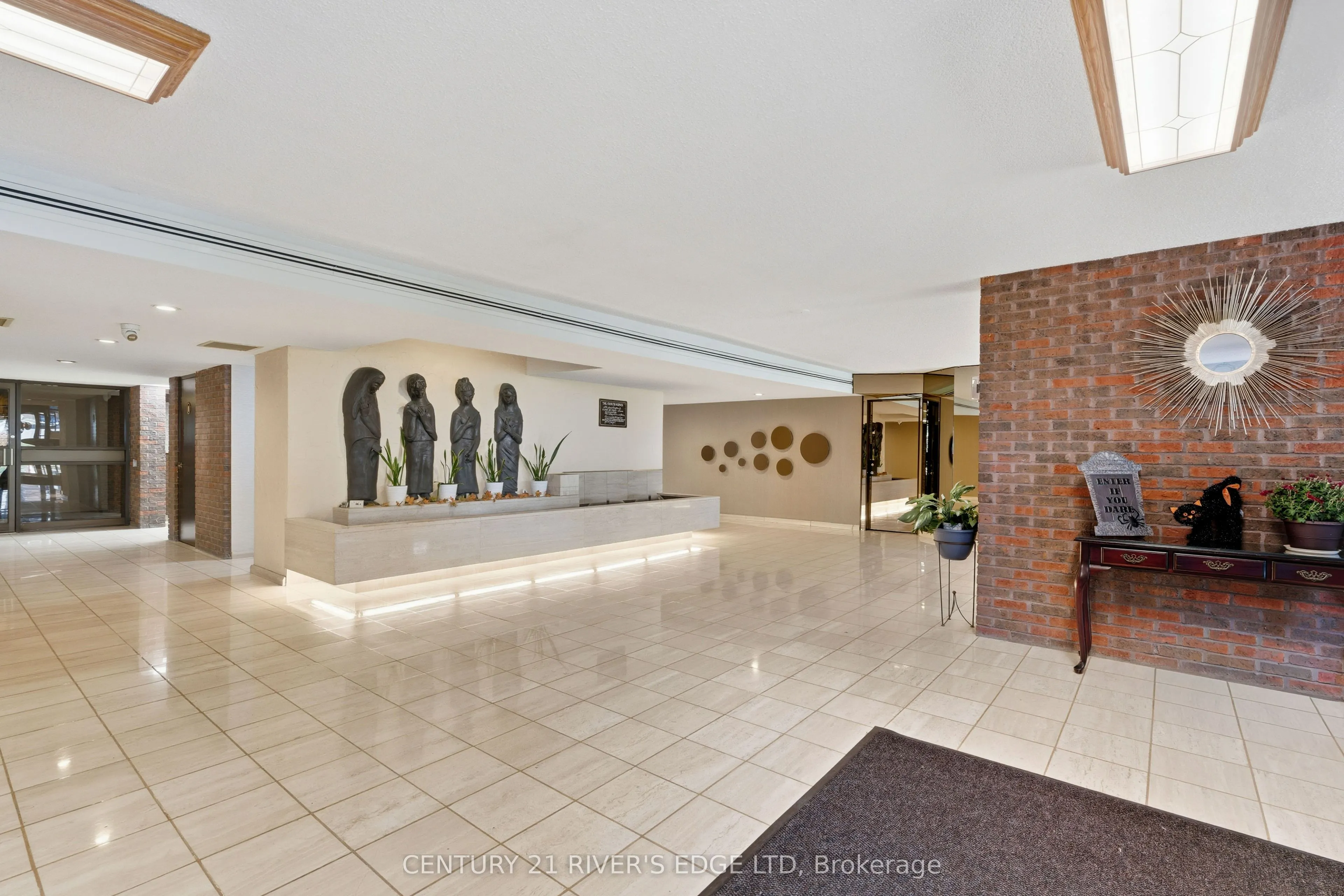 55 Water Street E, #211