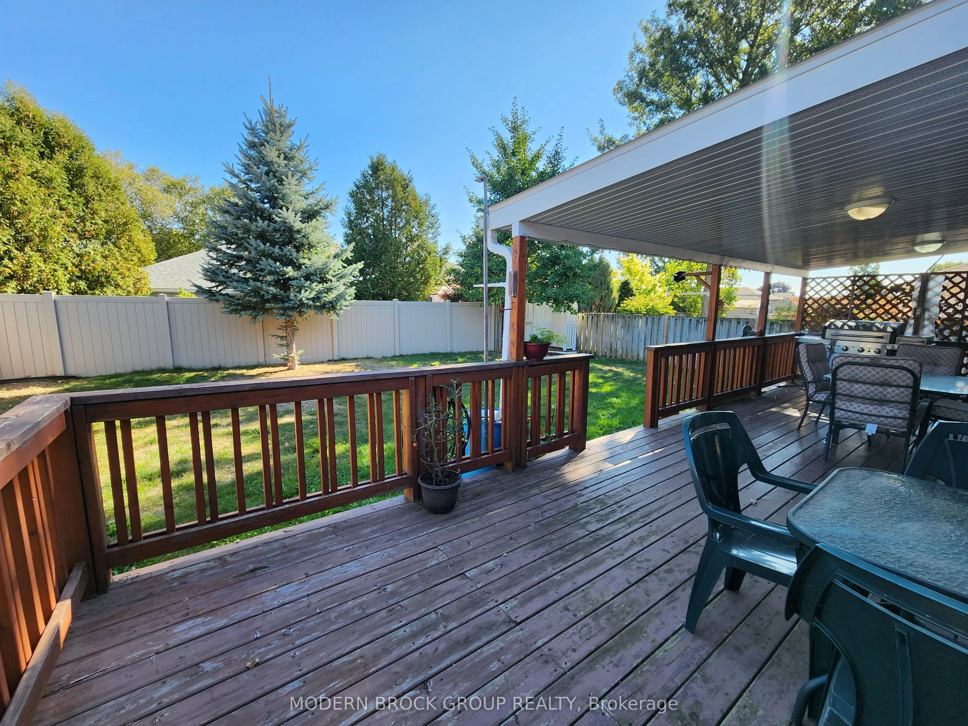 1295 Cuthbertson Avenue