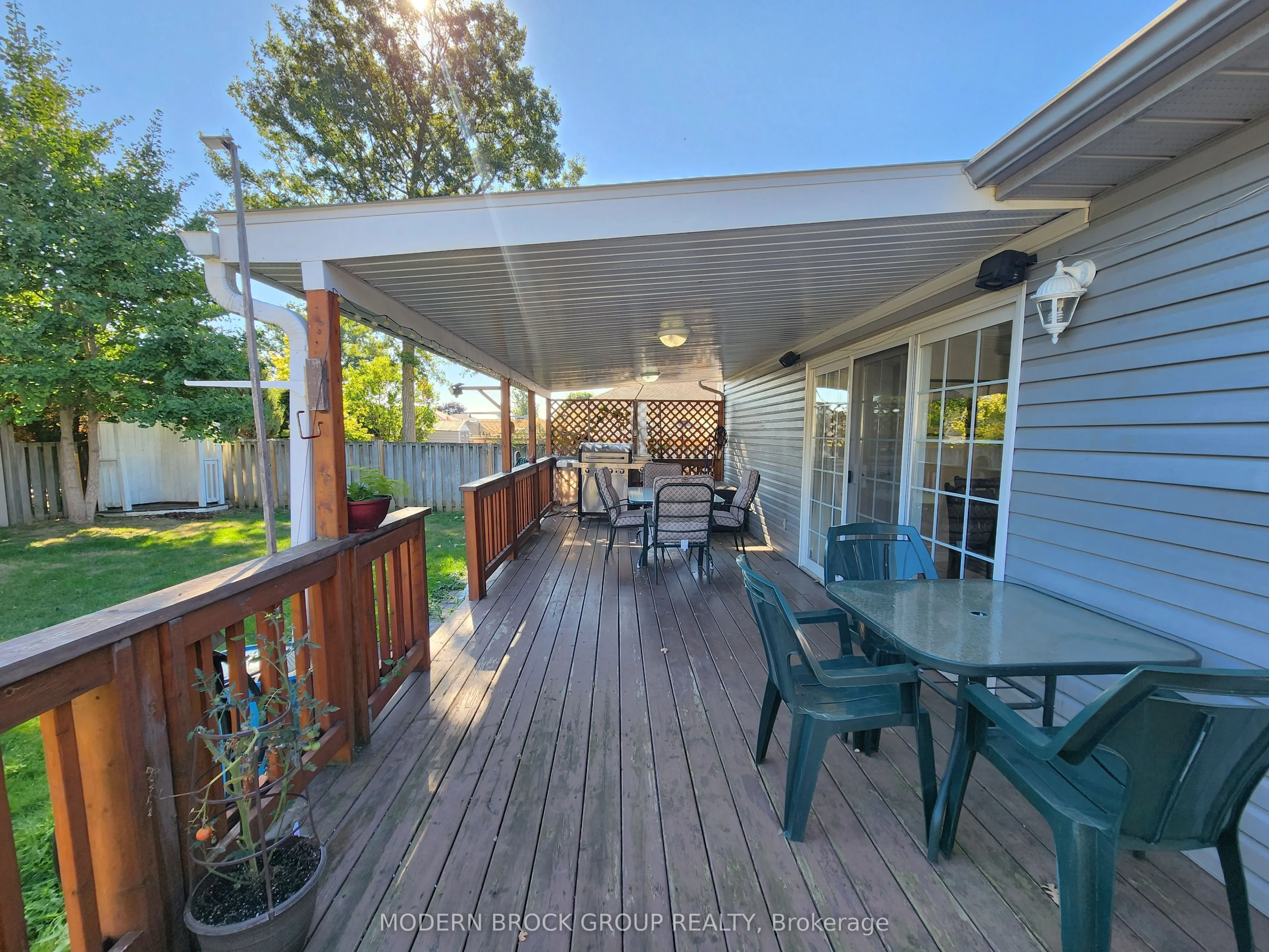 1295 Cuthbertson Avenue