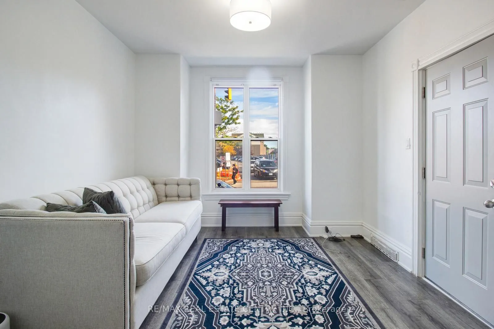 49 Wentworth #Main Street