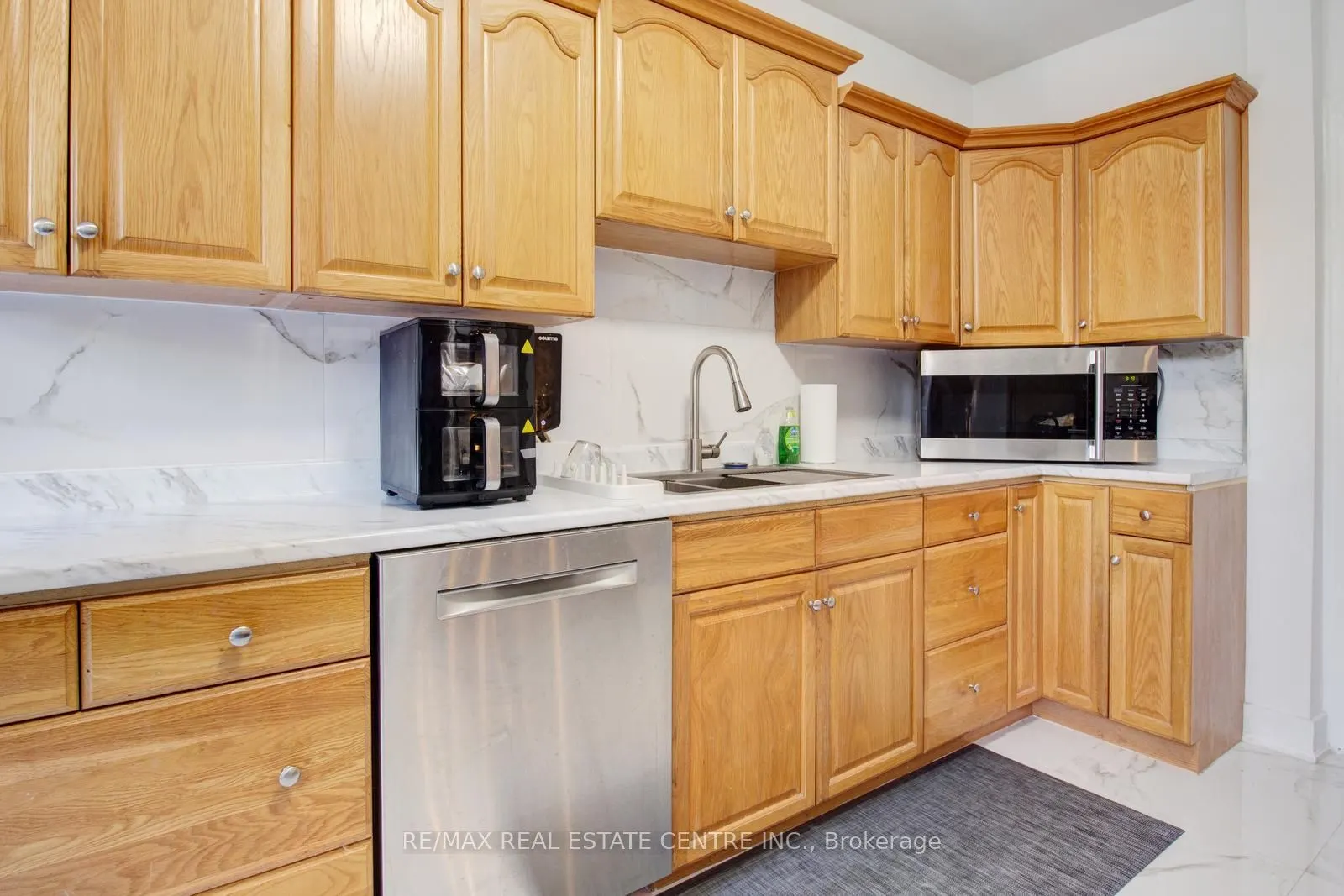 49 Wentworth #Main Street