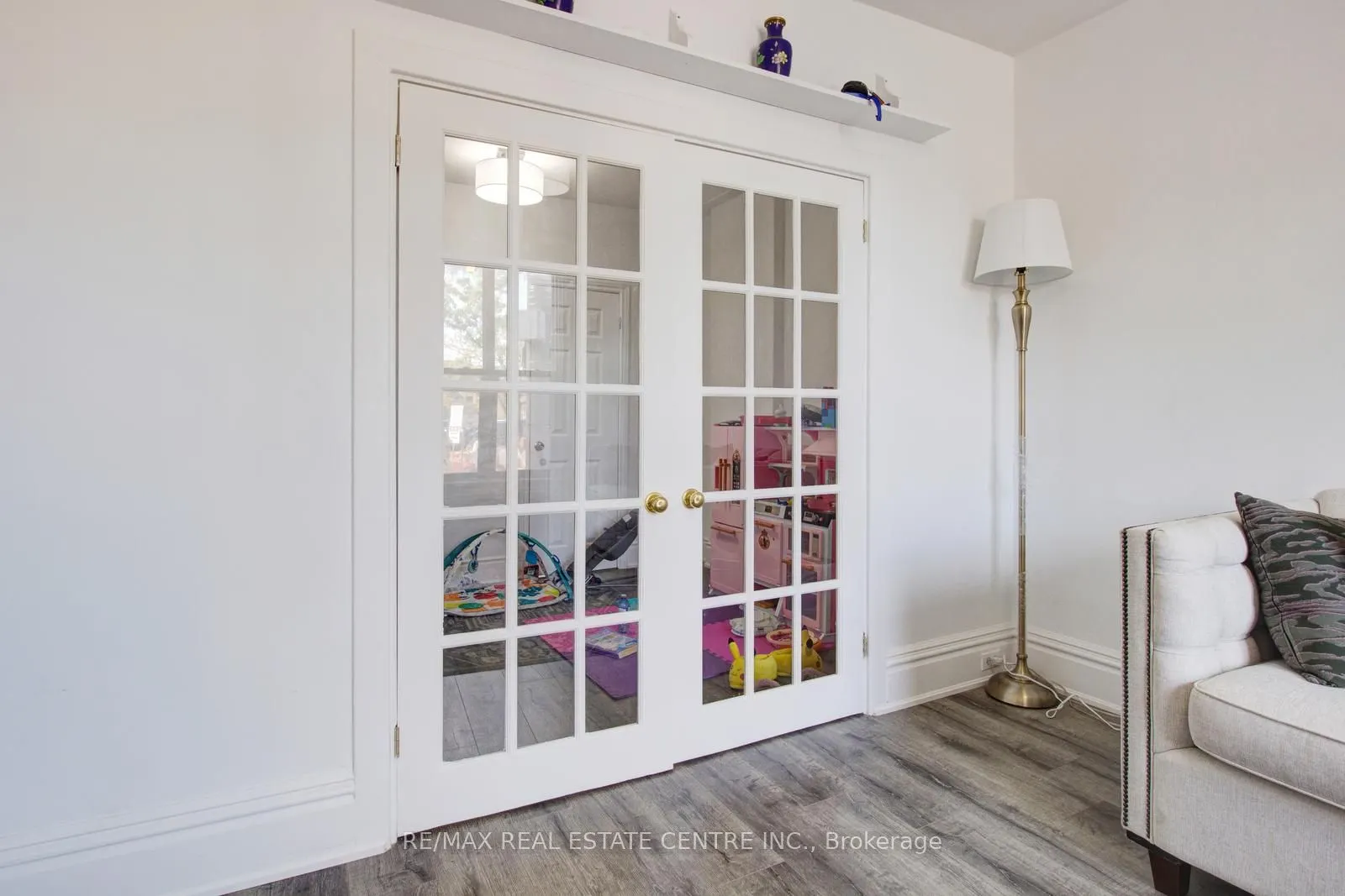 49 Wentworth #Main Street