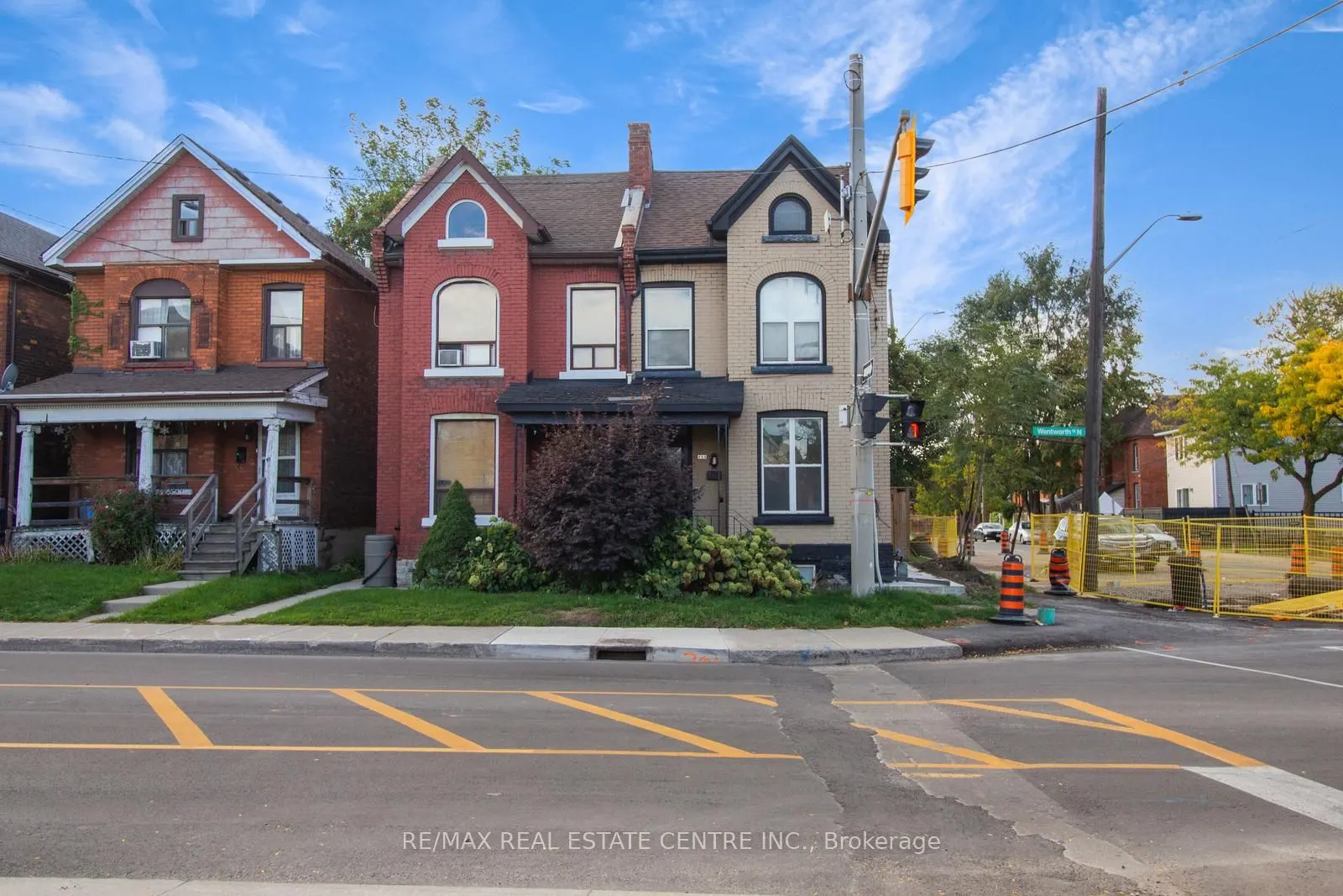 49 Wentworth #Main Street