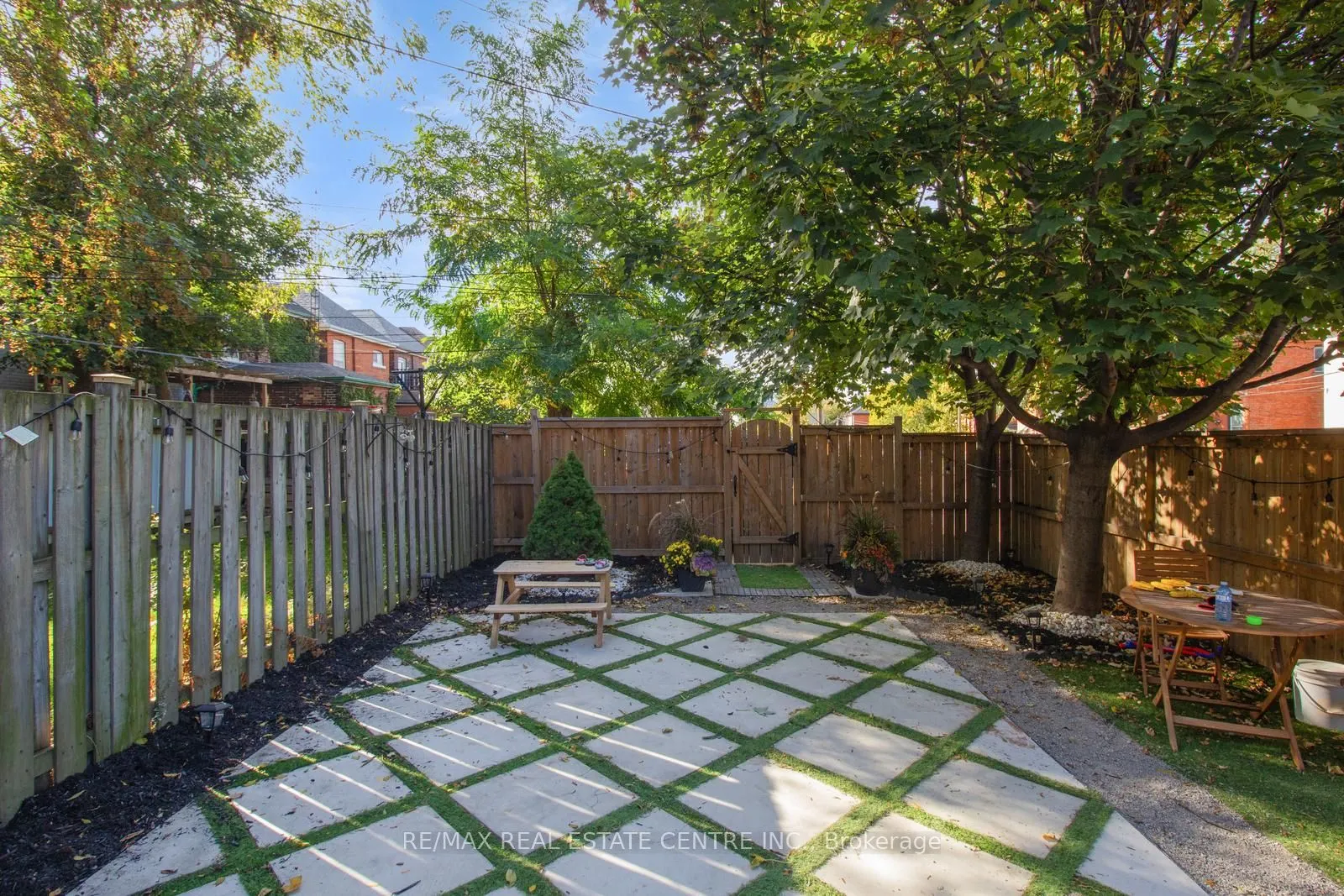 49 Wentworth #Main Street