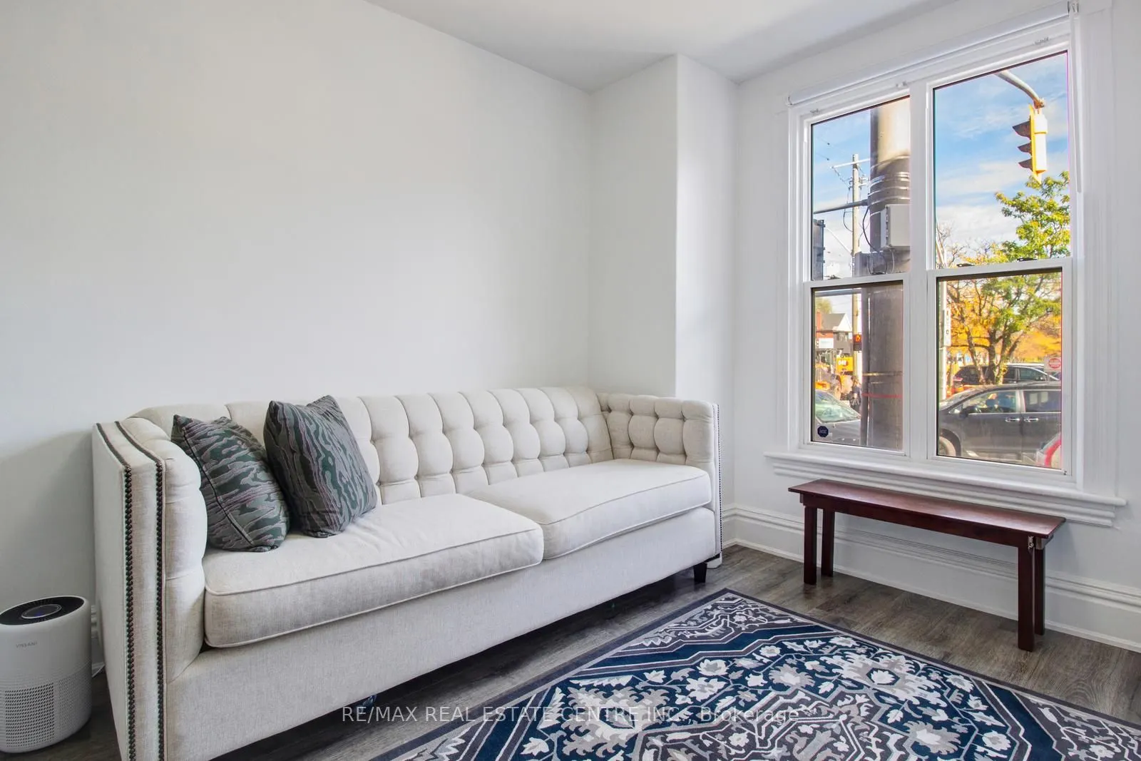 49 Wentworth #Main Street