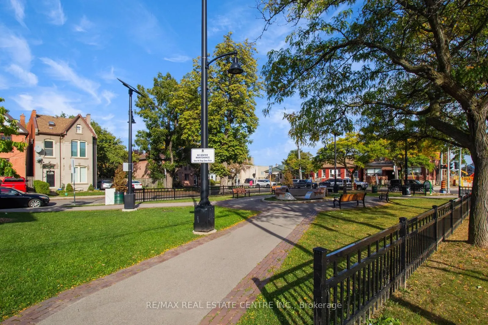 49 Wentworth #Main Street