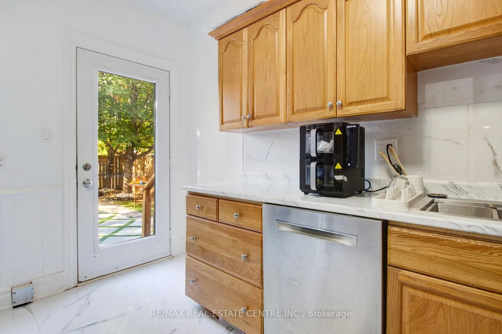 49 Wentworth #Main Street